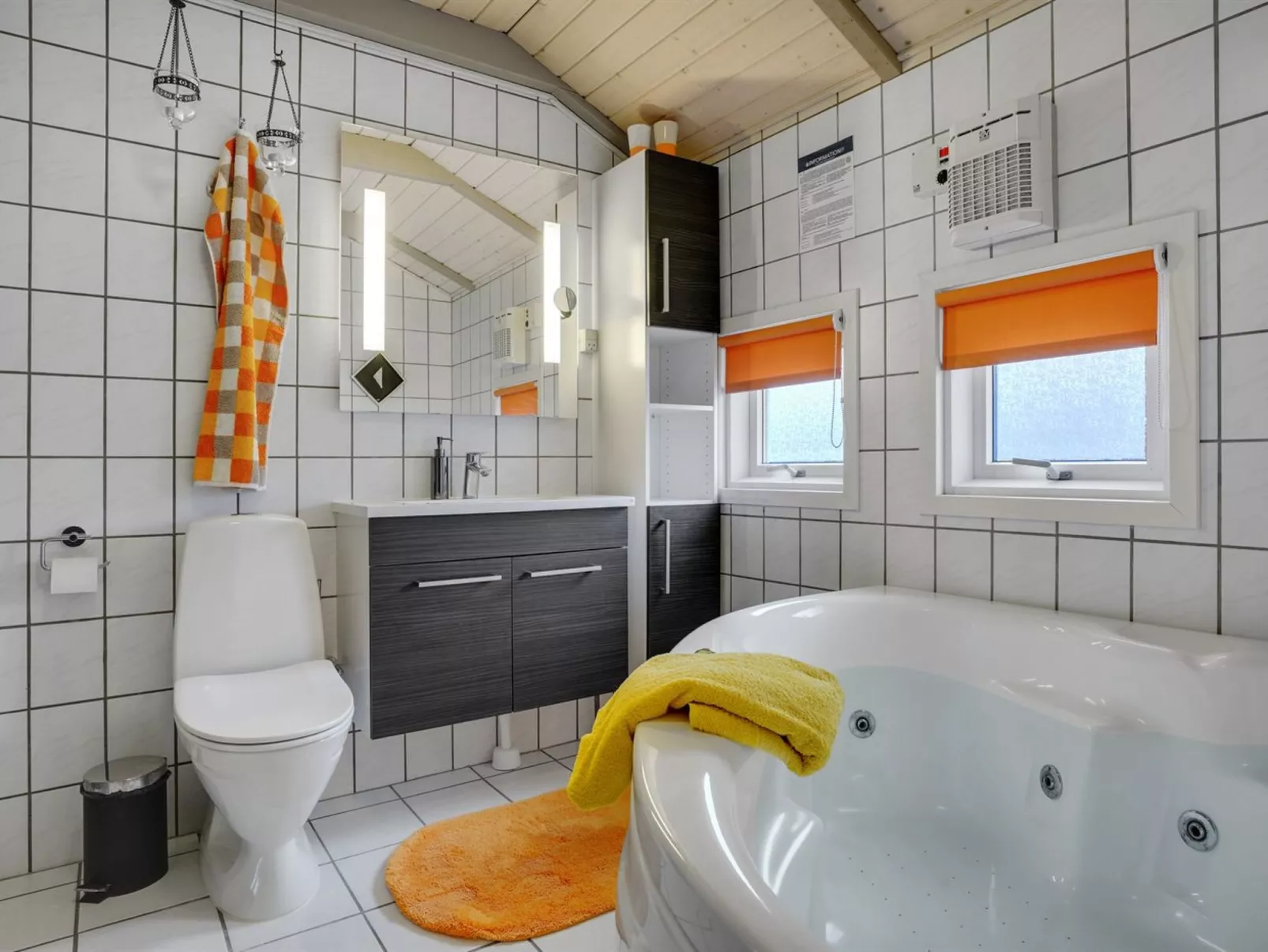 "Ebbeline" - 150m from the sea-Dedans