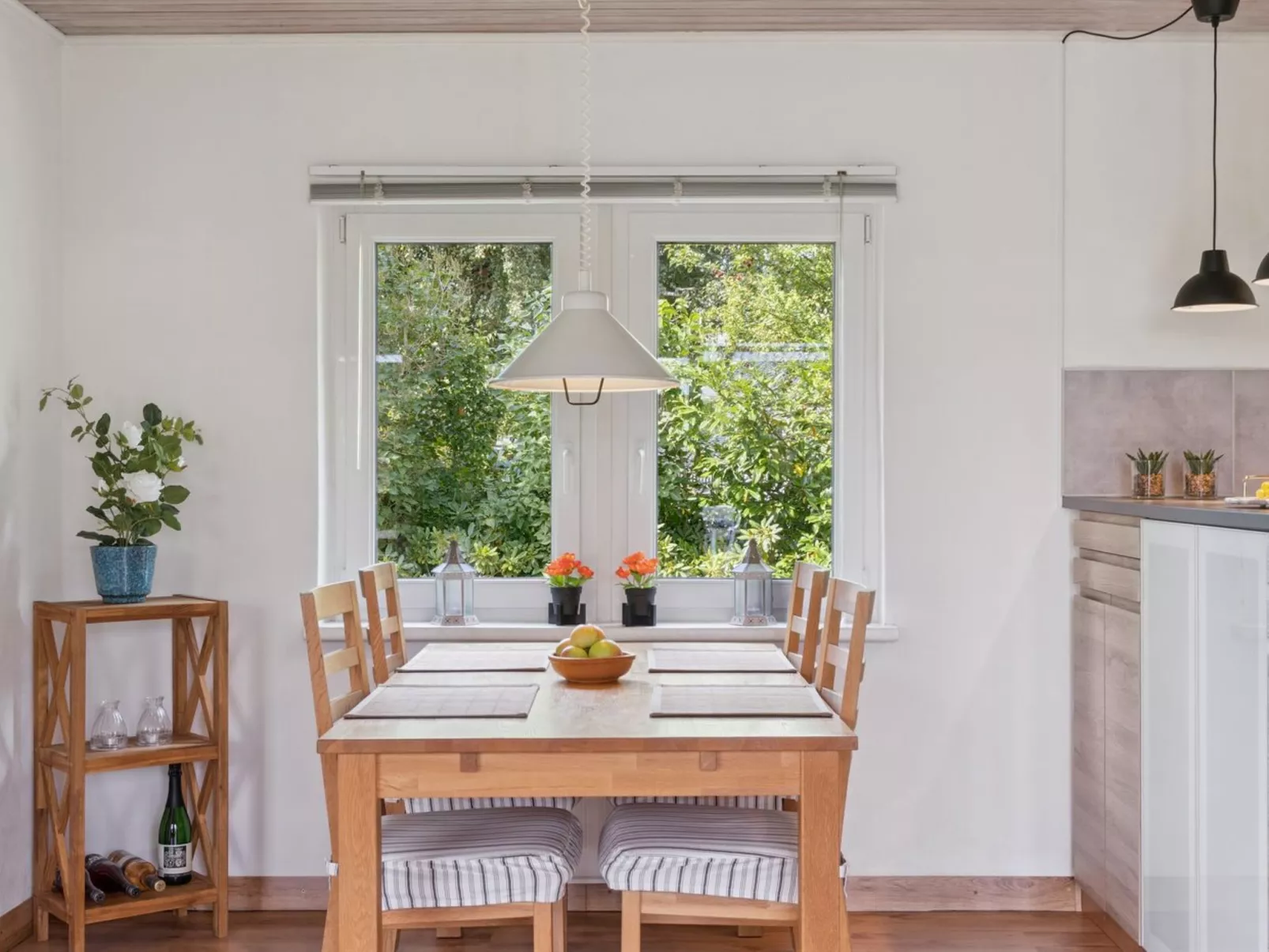 "Merit" - 800m from the sea-Drinnen