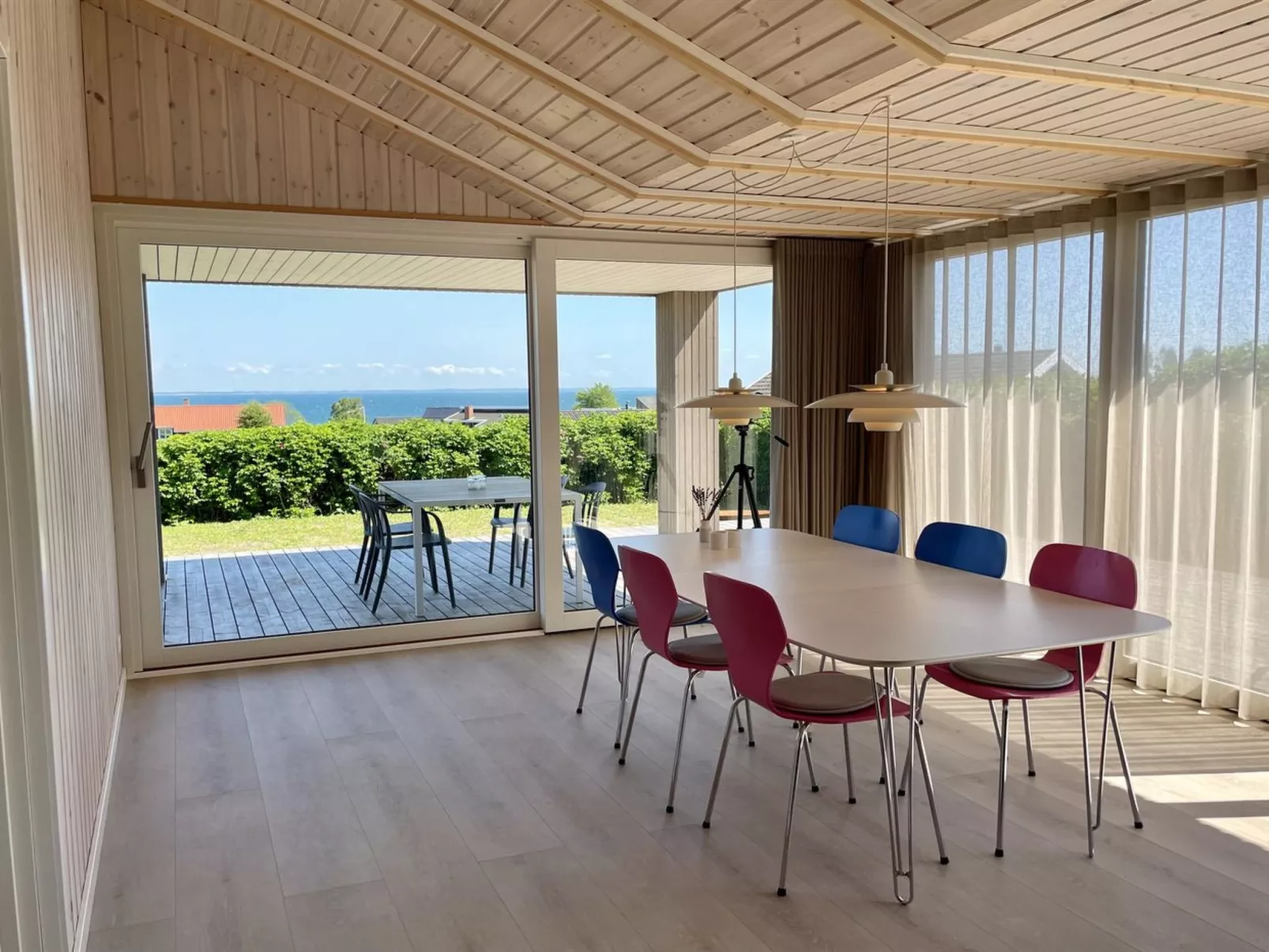 "Ely" - 300m from the sea-Inside