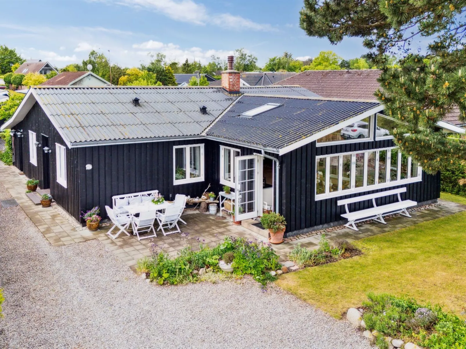 "Varma" - 25m from the sea-Draußen