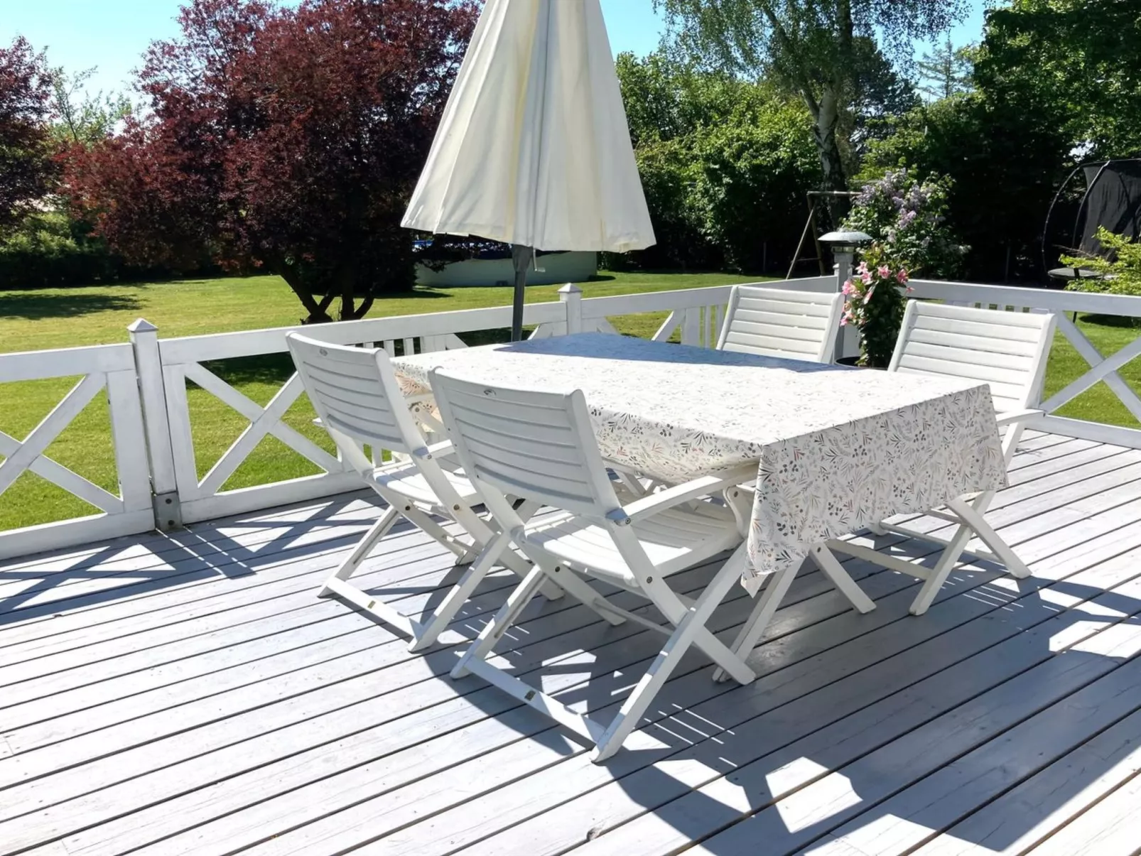 "Jeip" - 400m to the fjord-Dehors