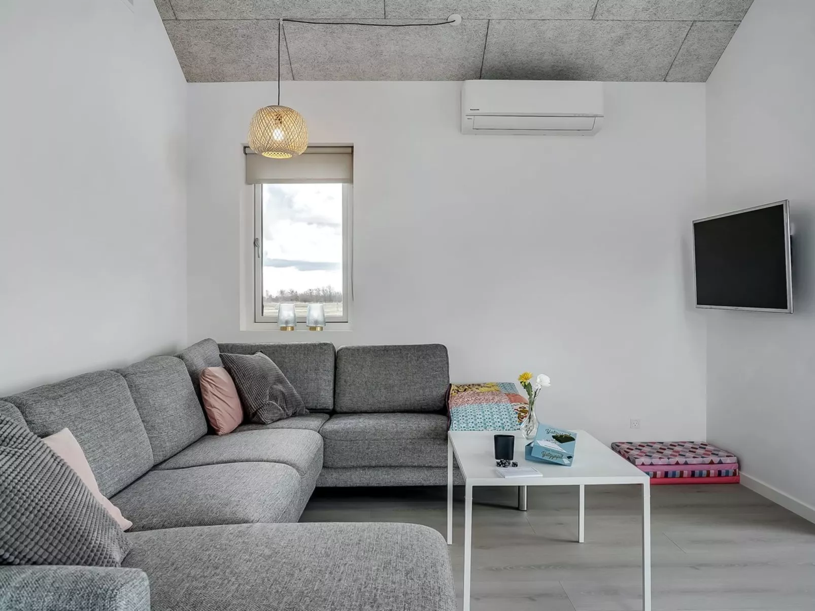 "Thalie" - 400m from the sea-Inside