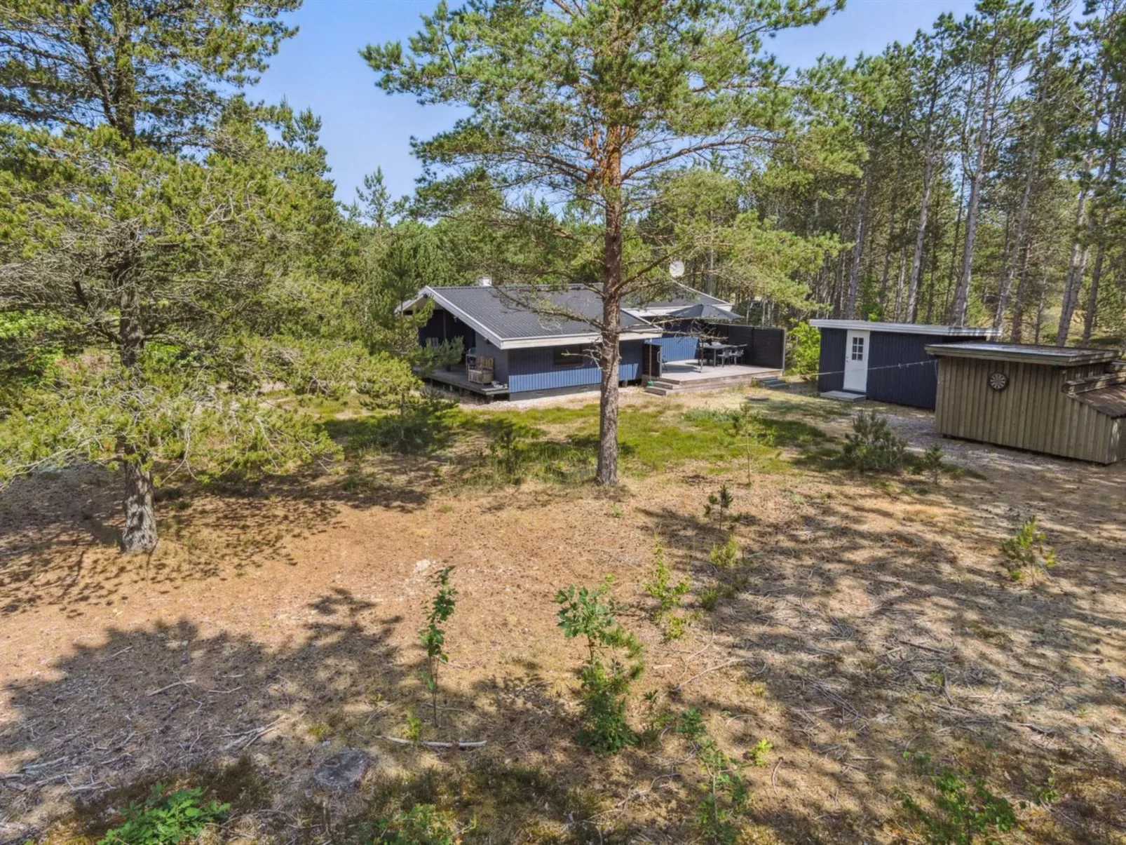 "Andy" - 600m from the sea-Outside