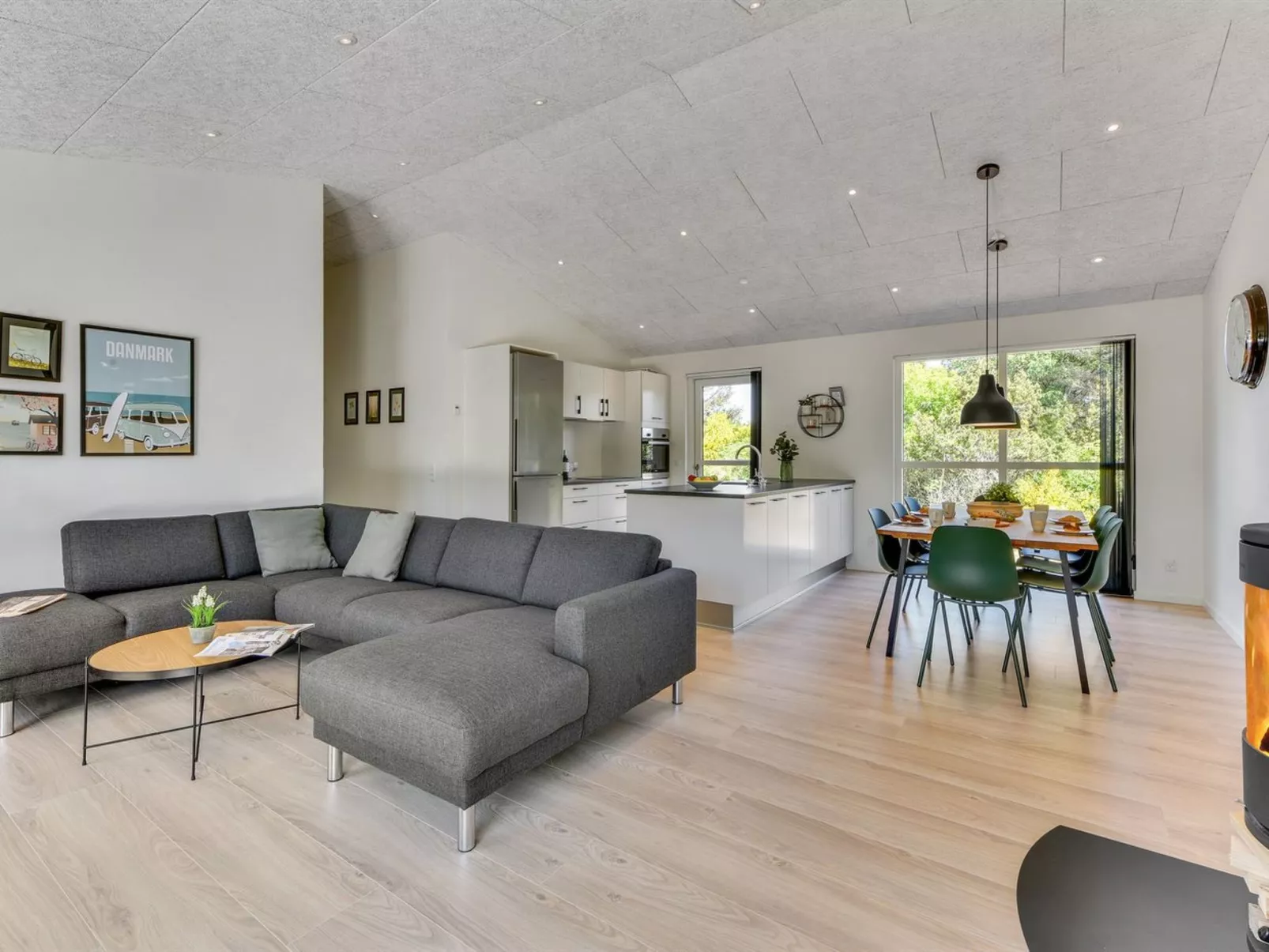 "Merve" - 800m to the fjord-Inside