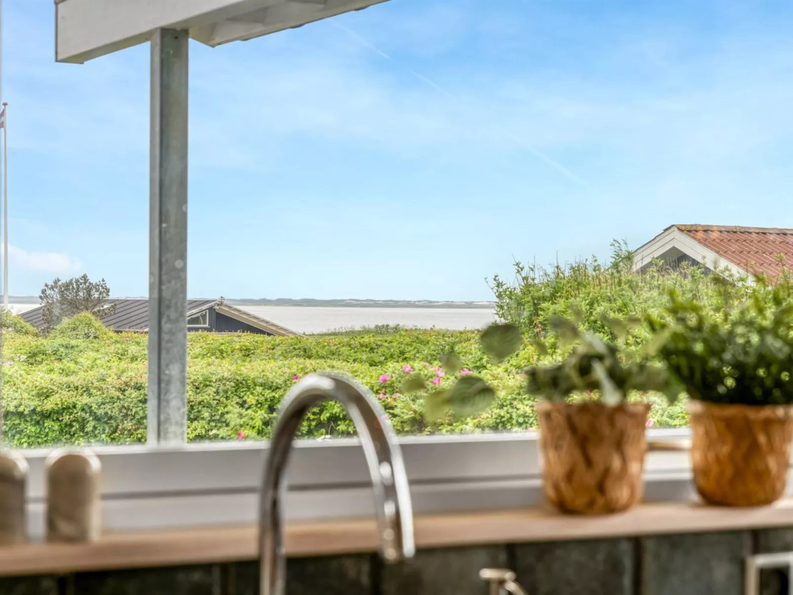 "Gedda" -  from the sea-Outside