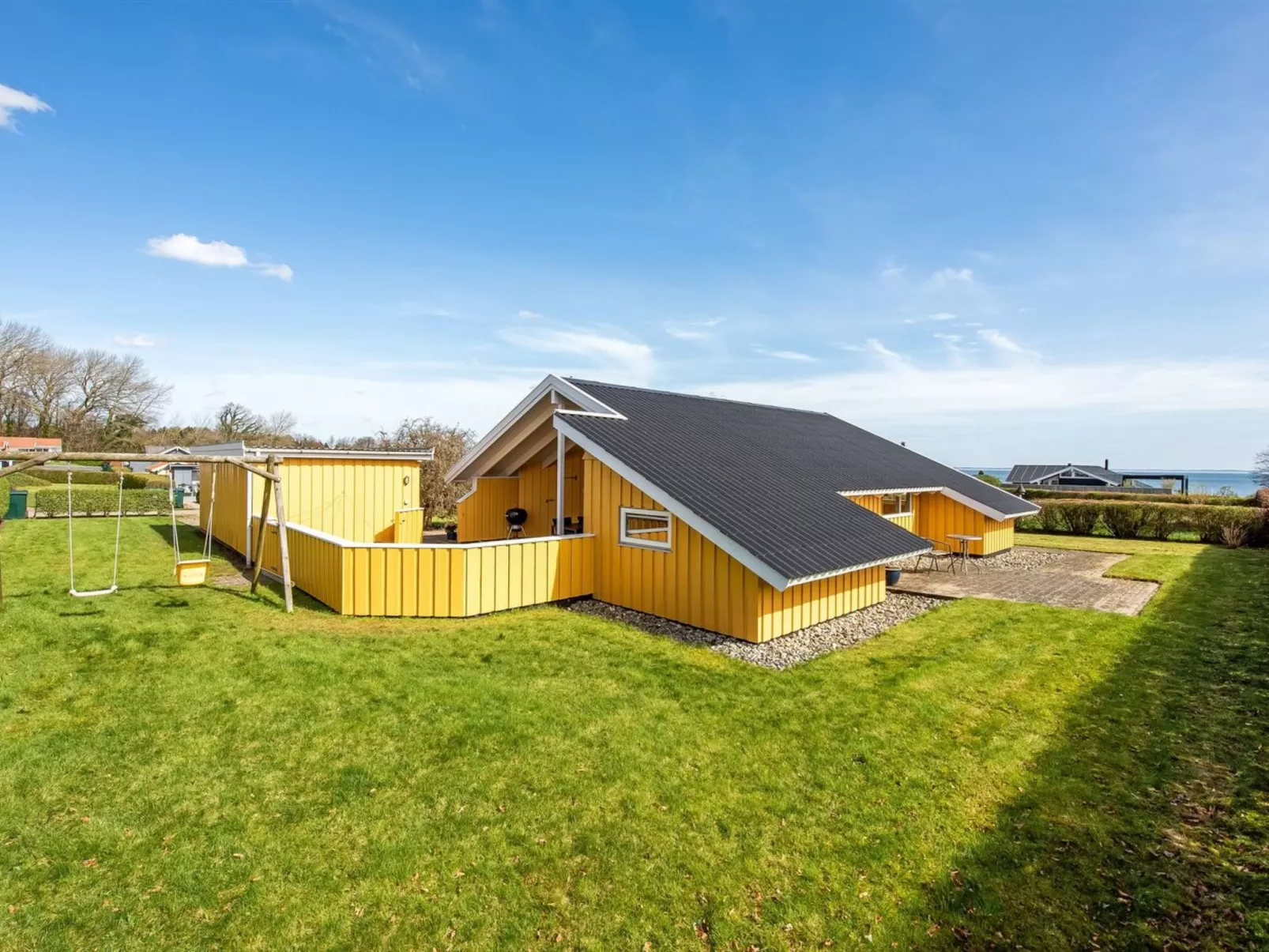 "Halla" - 250m from the sea-Outside