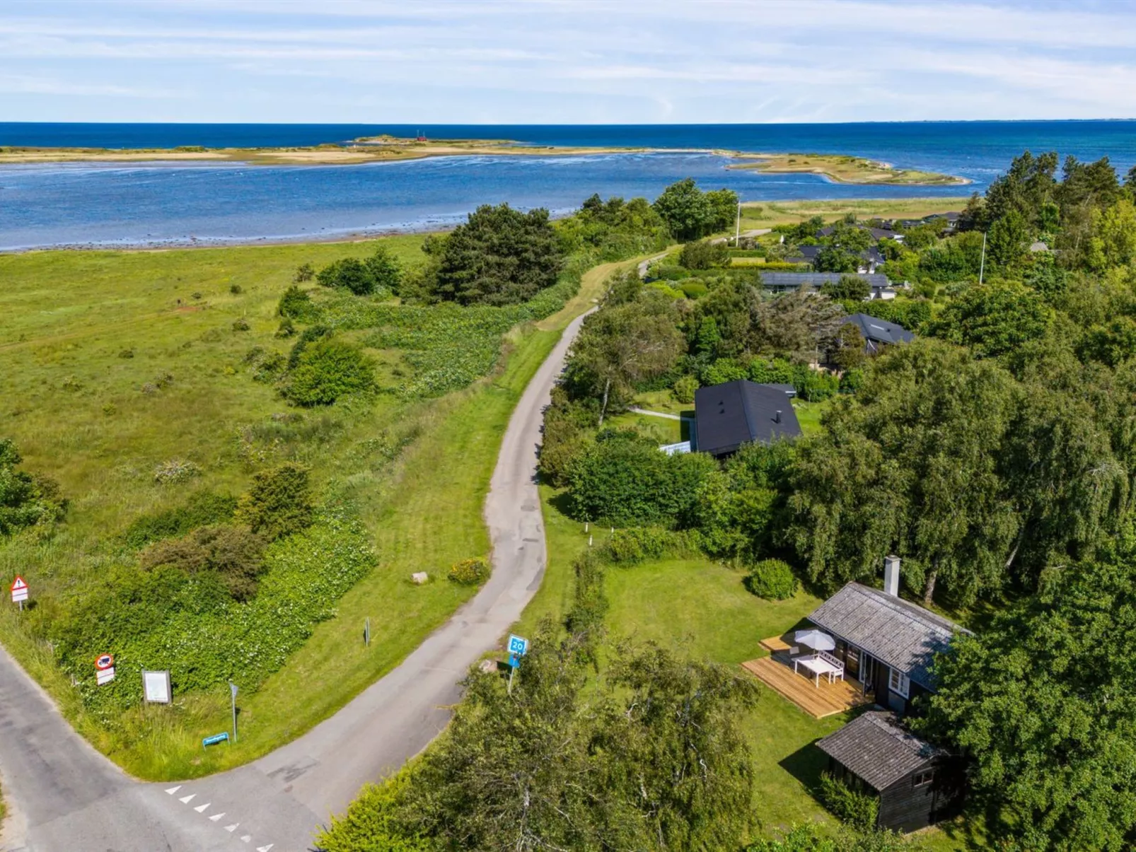 "Dufa" - 200m to the fjord-Outside