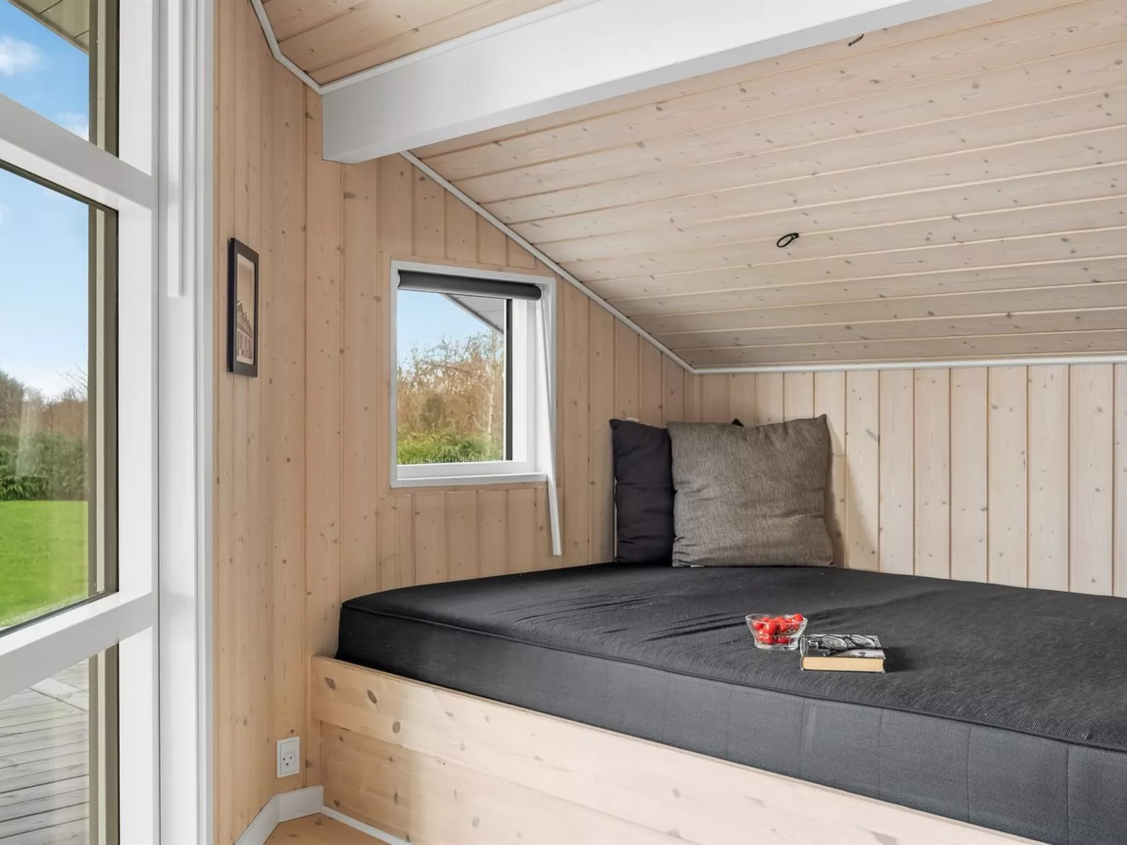 "Antero" - 500m to the fjord-Inside