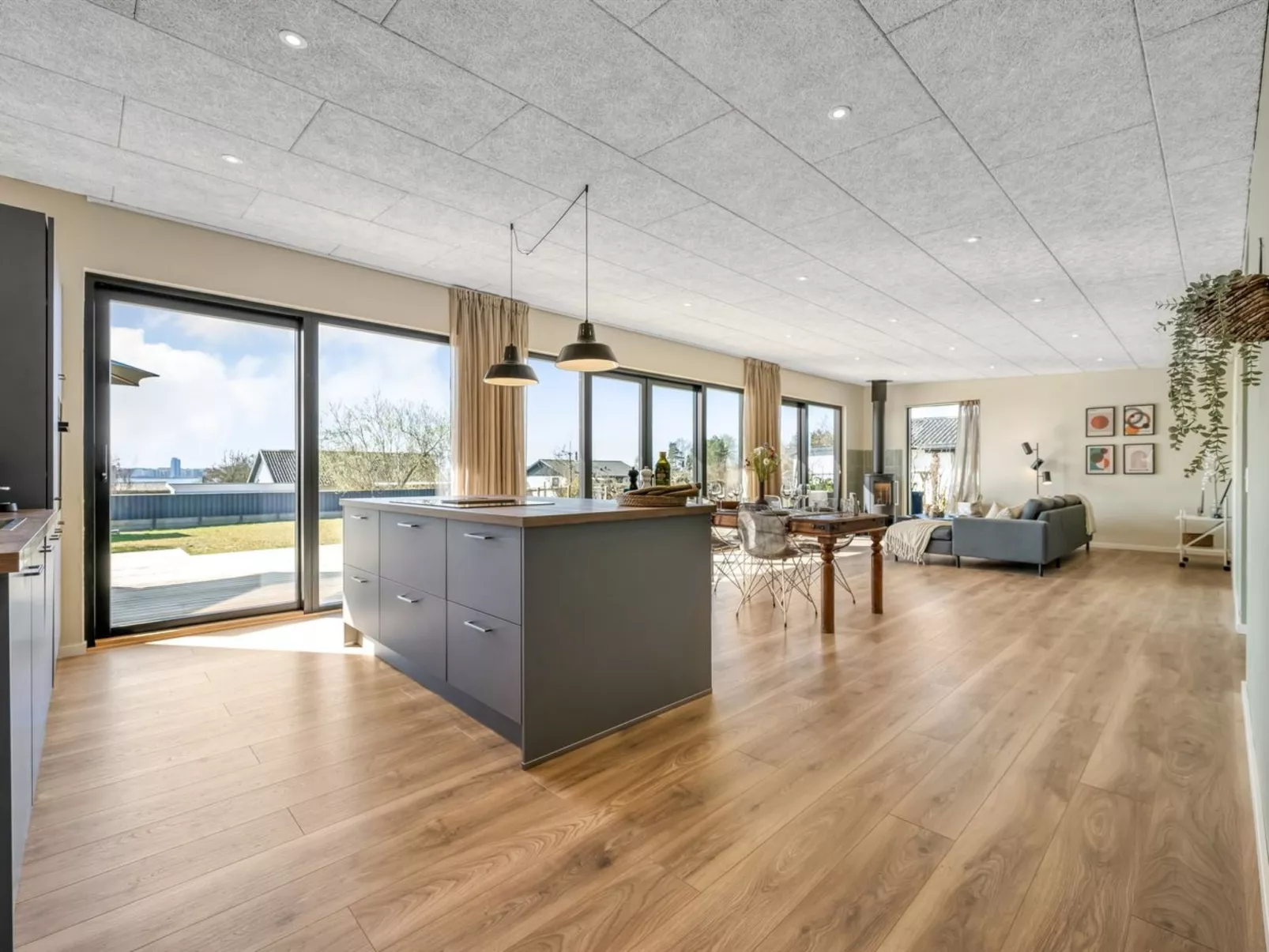 "Edvia" - 200m to the fjord-Dedans