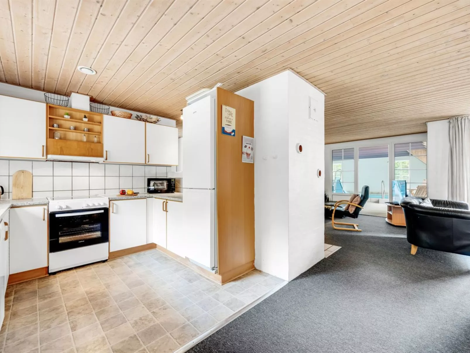 "Ulf" - 2km from the sea-Drinnen