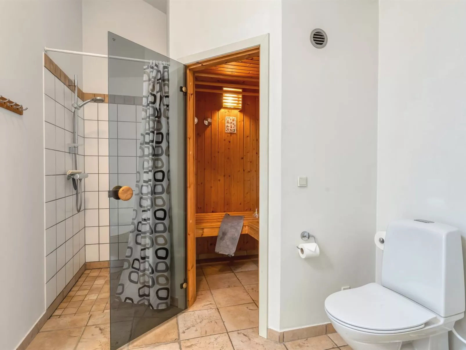 "Era" - 100m from the sea-Inside