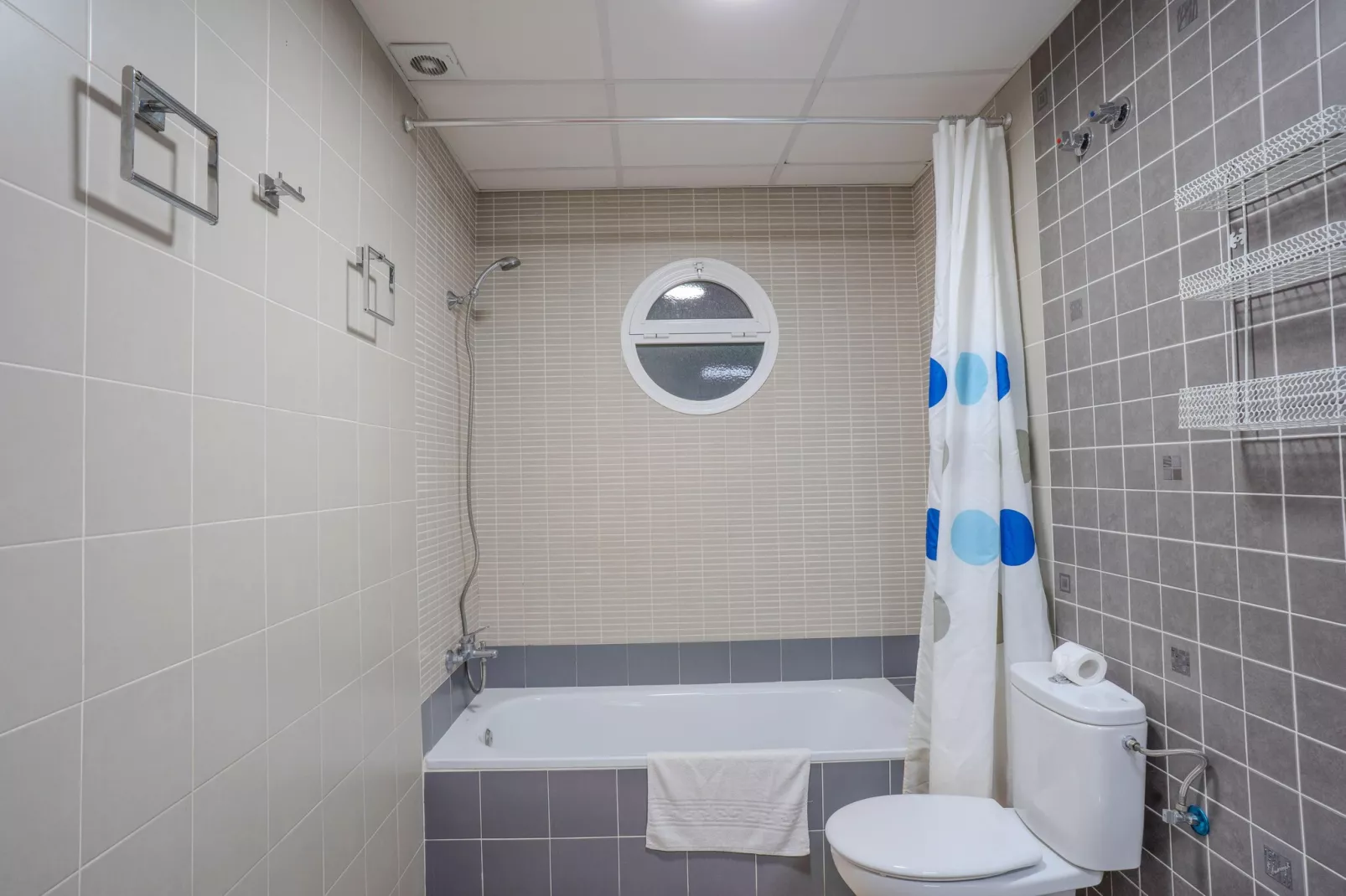 Santa Ángela de la Cruz-Bathroom