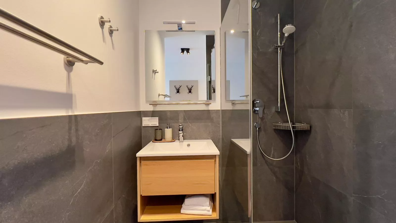 Gipfelglück-Badezimmer