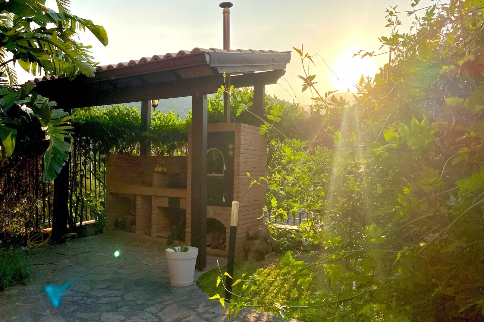 Villa Melograno-Gardens in summer