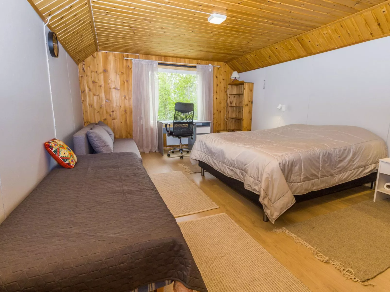 Perälän pirtti-Inside