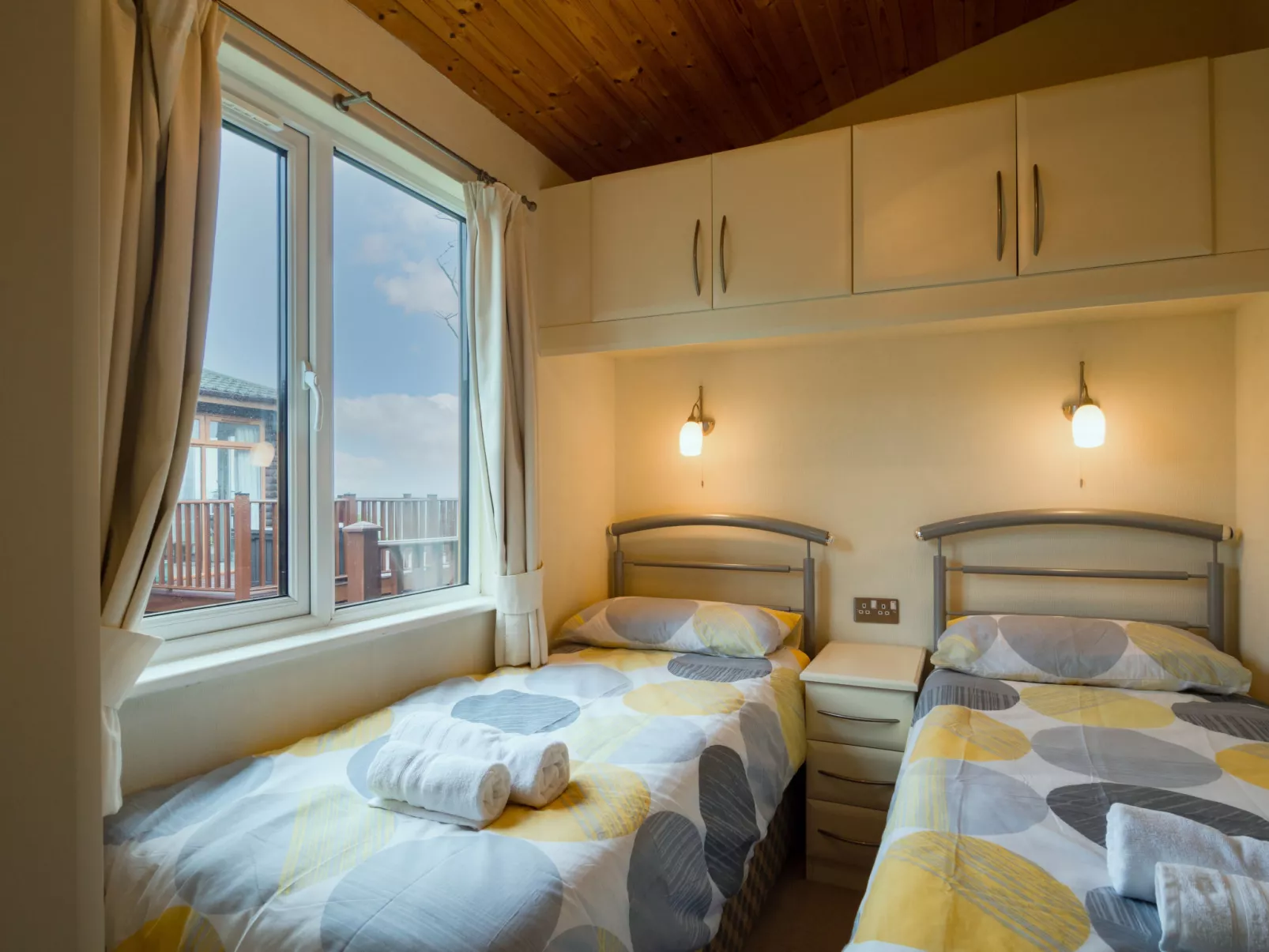 Whitsand Bay Lodge-Drinnen