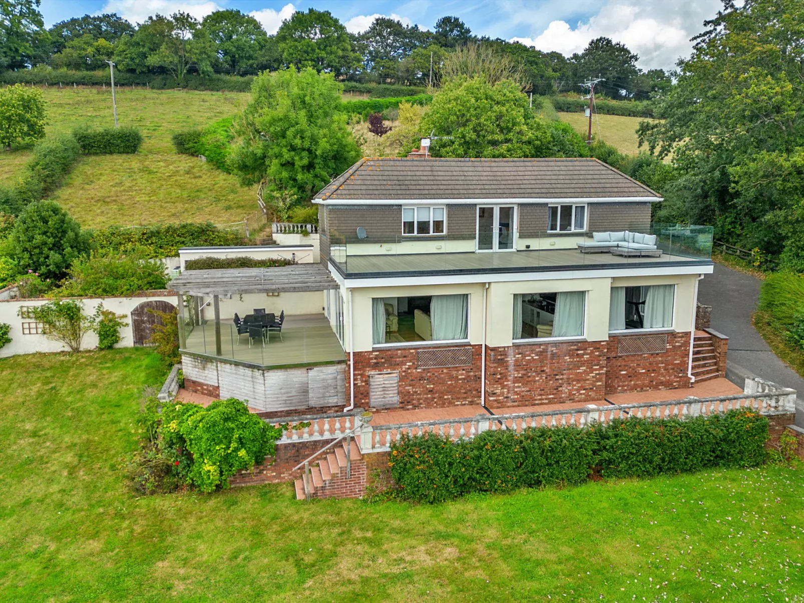 Gratton House-Outside