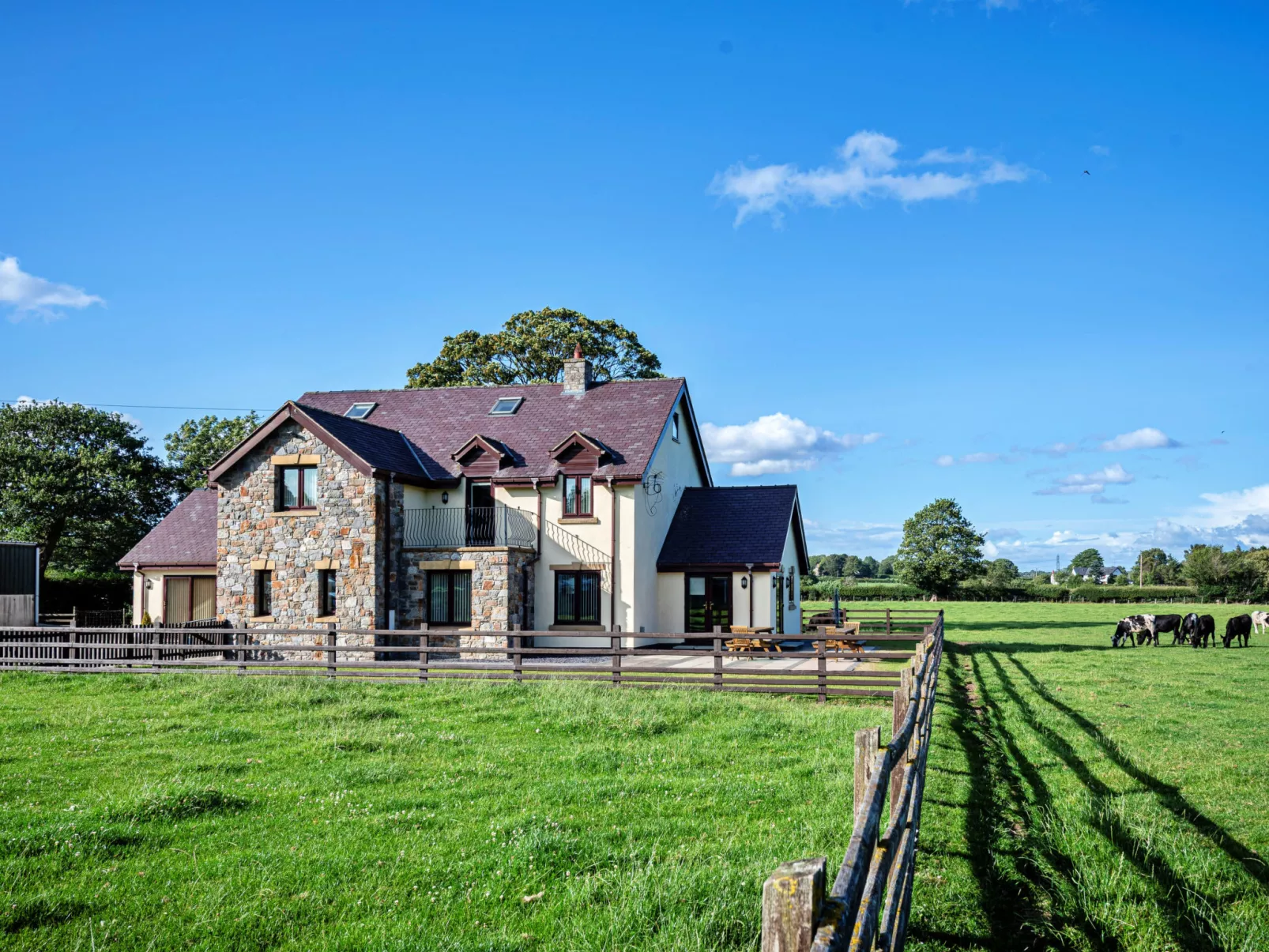 Groes Faen Bach Farmhouse-Dehors