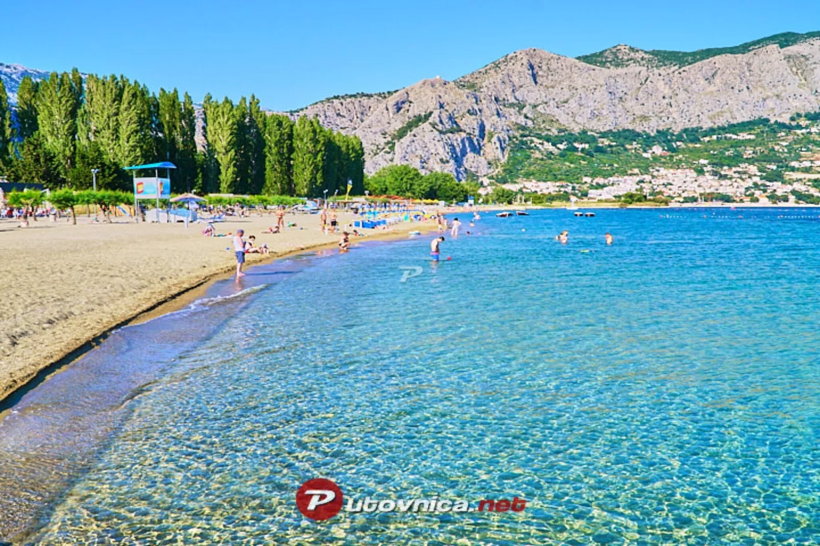 Three Bedroom Apartment with Terrace and  Sea View-Ambiance