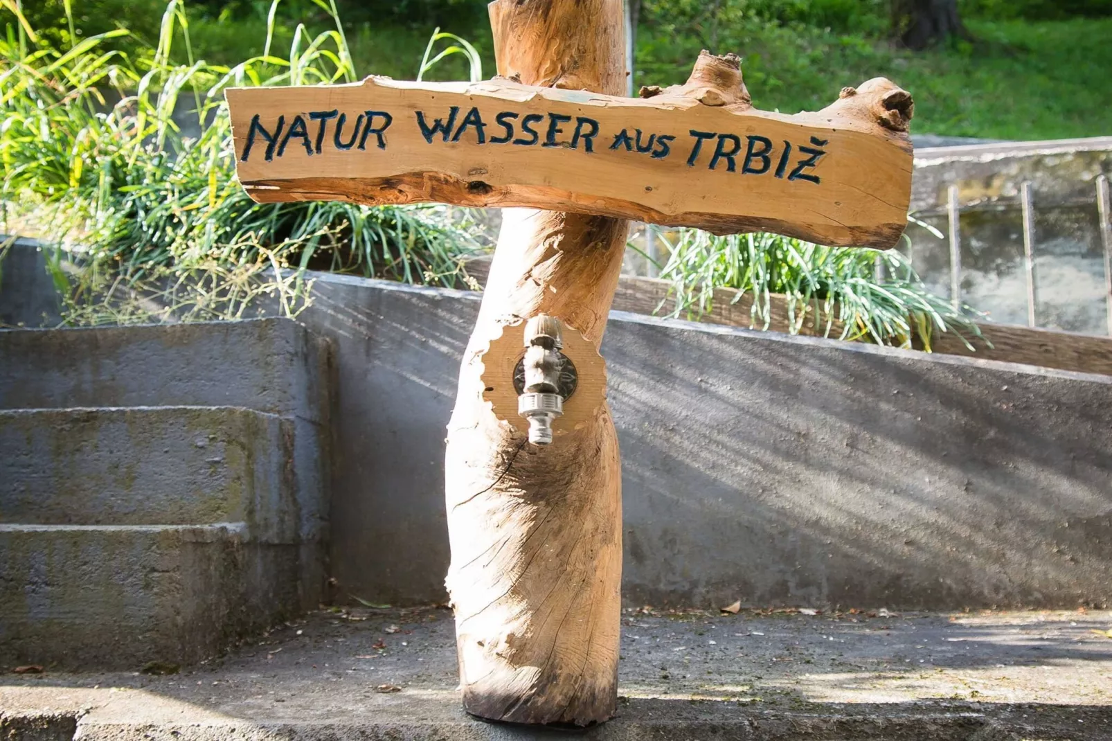 Rustic Authentic Holiday Home with Terrace and Wood Stove - Three Bedroom Holiday Home with Terrace-Im Freien