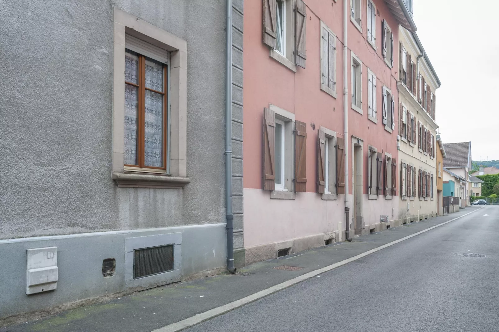 Komfortables Apartment in Belfort mit Terrasse-Außenbereich Sommer