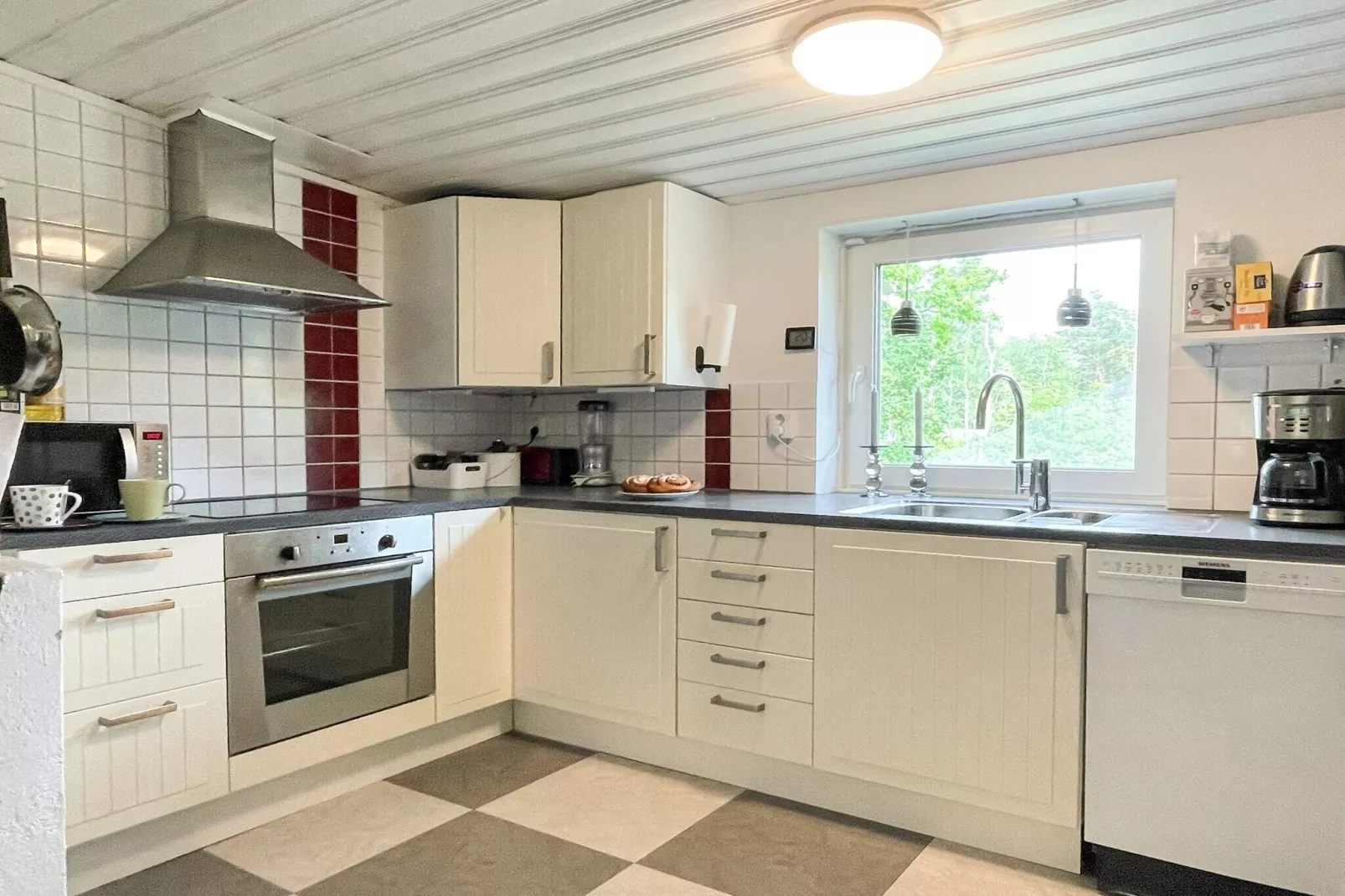 Archipelago Villa with Pool & Patio-Indoor