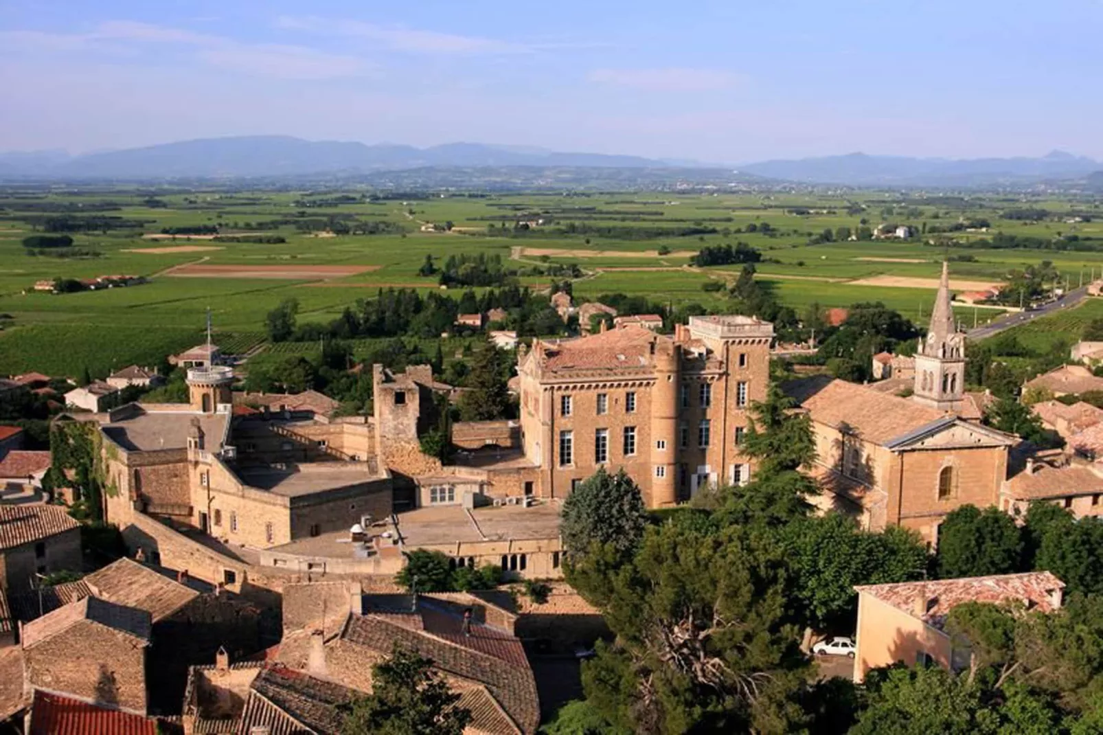Belle maison de vacances avec piscine privée-Zones été à 20 km