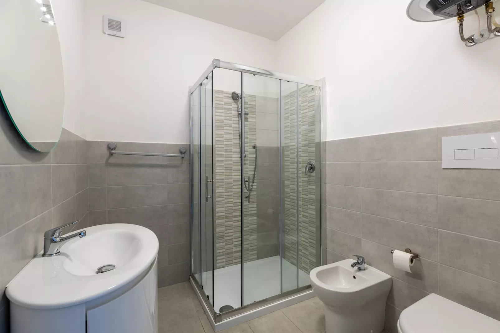 TRILO 1 LI RUSSI-Badezimmer