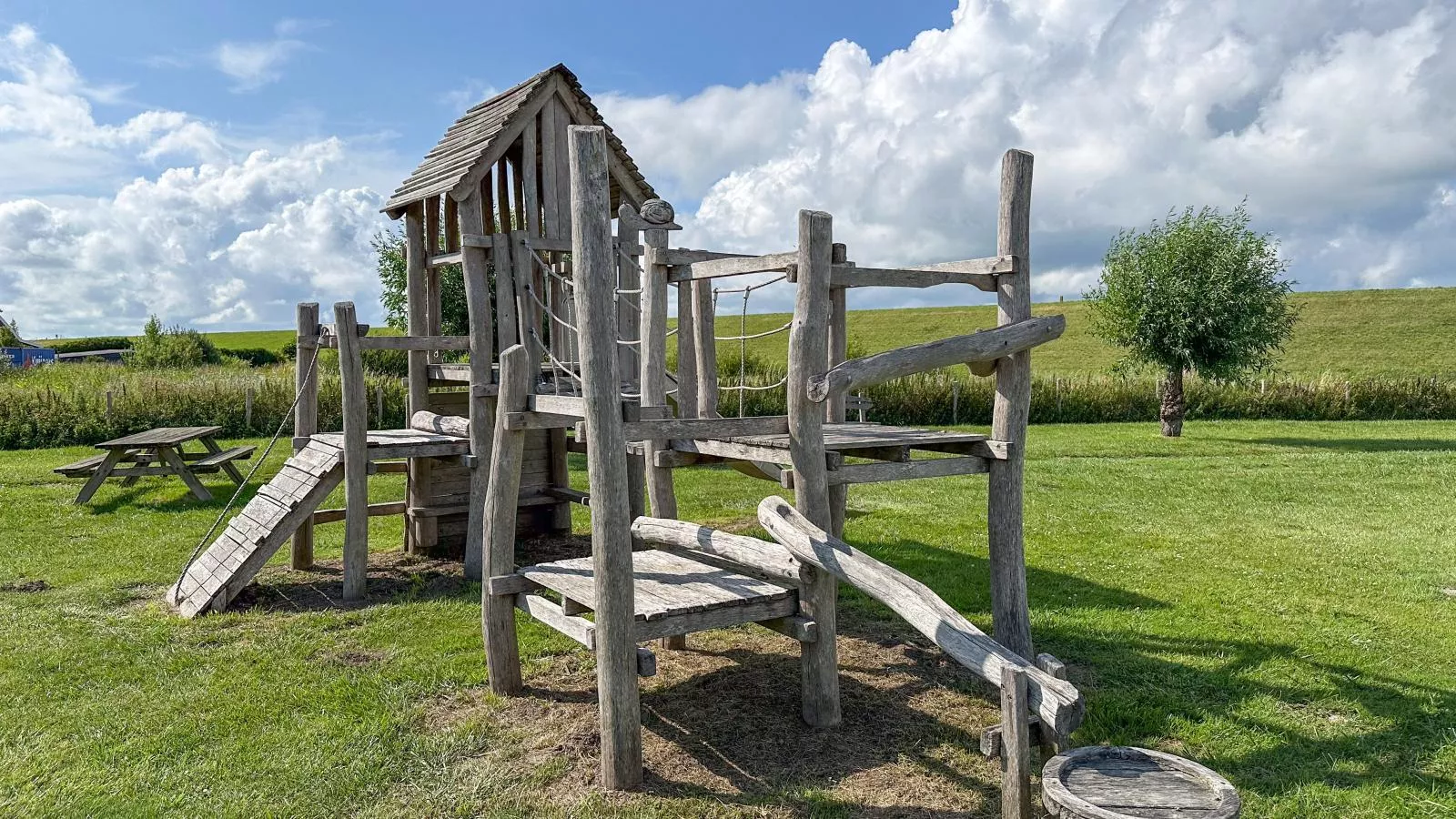 Dune Deluxe 81-Installations du parc