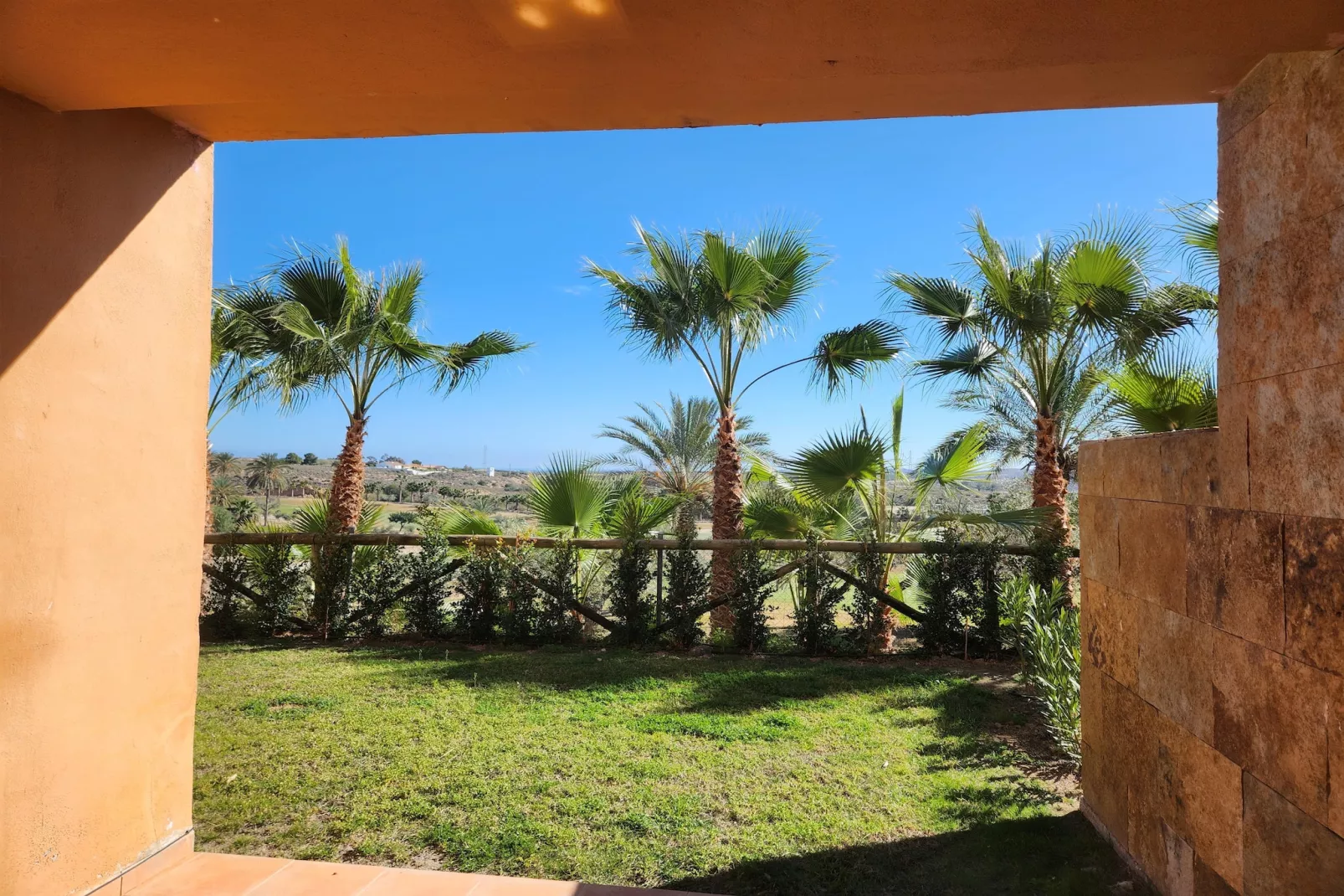 CT 347 AL - Faro's Gardenapartment - Valle del Este-Jardins en été