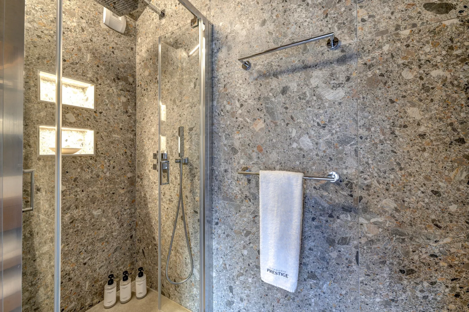 Cotes du Lavancher-Bathroom