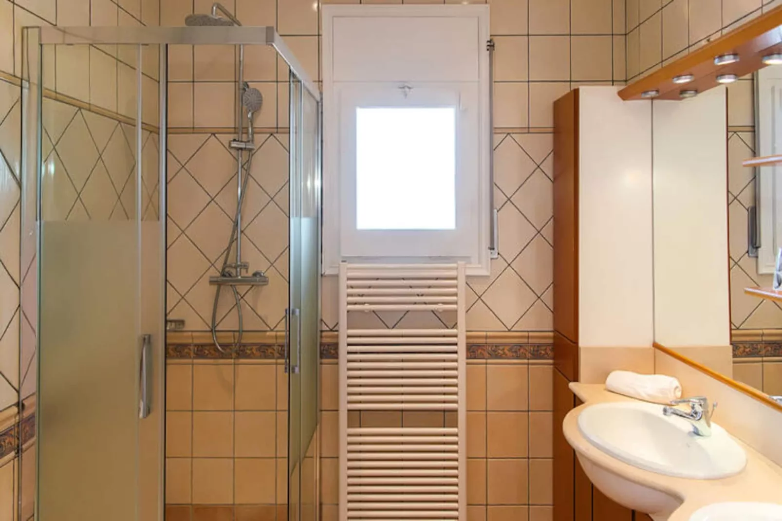 Maison à Roses-Nicht zugeordnet