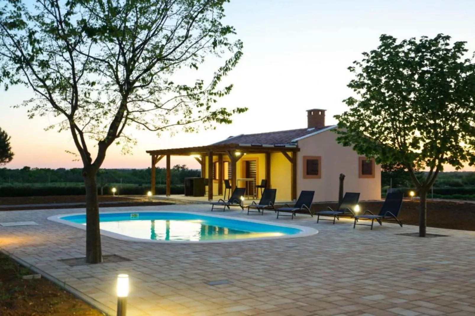 Villa Maja - Three bedroom villa with pool-Im Freien