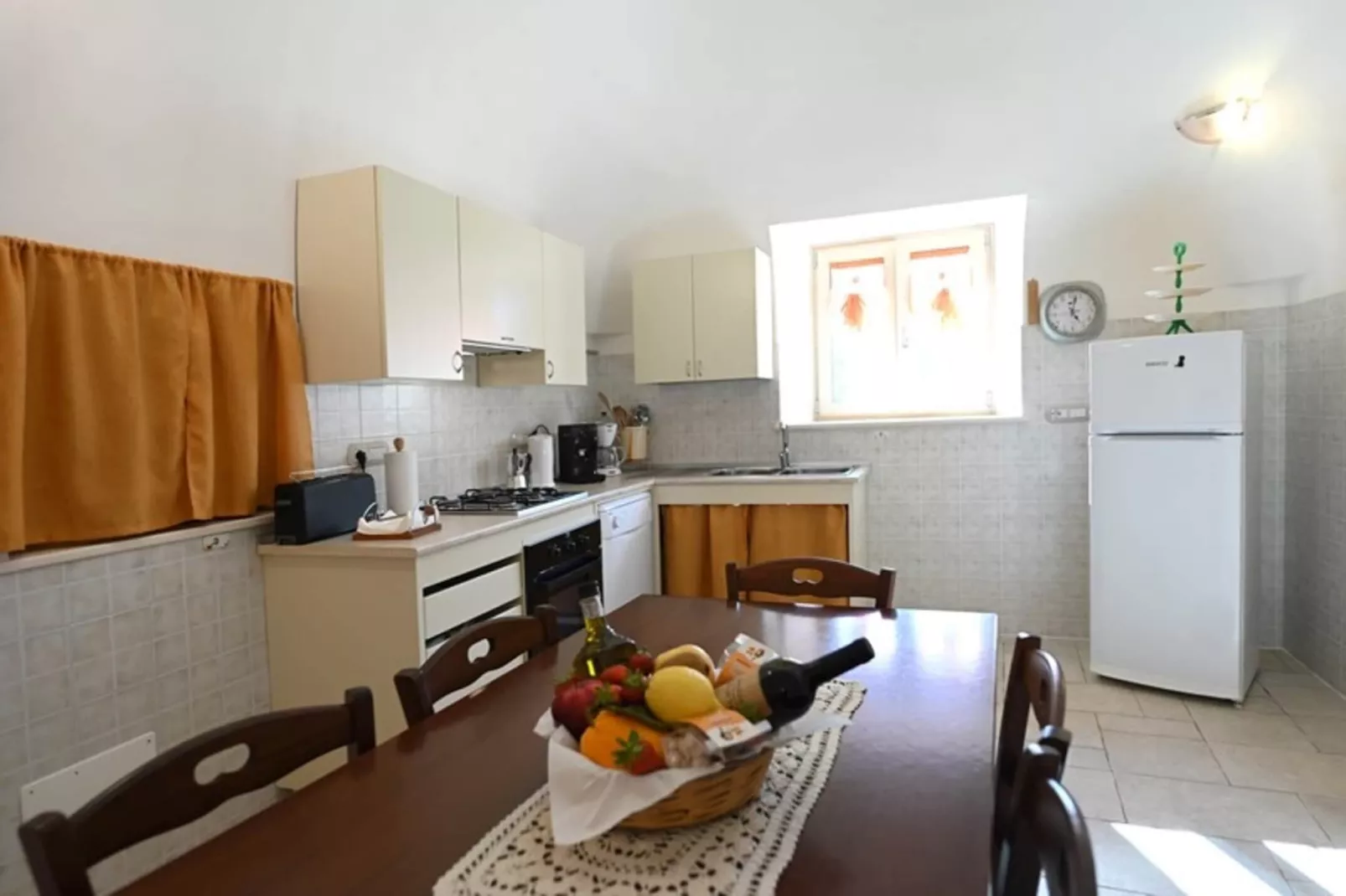 Holiday home Cisternino-Trullo Ulivo Antico-Cuisine