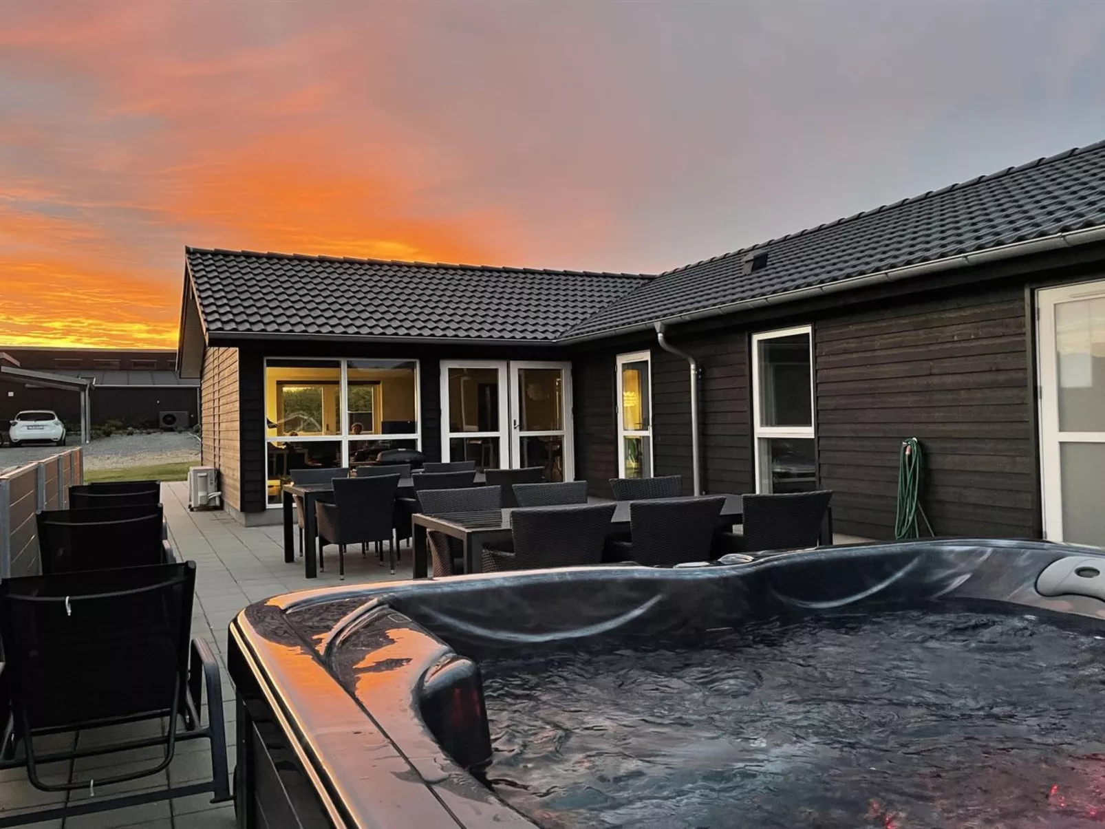 "Yakari" - 300m from the sea-Inside