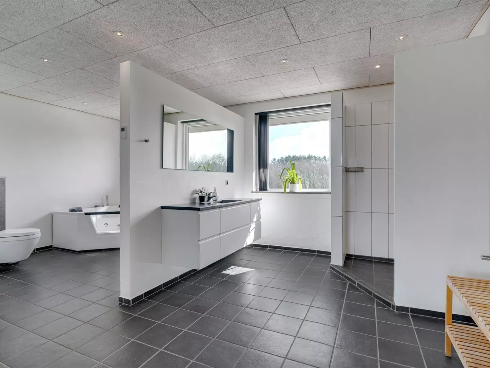 "Markhild" - 300m to the fjord-Drinnen