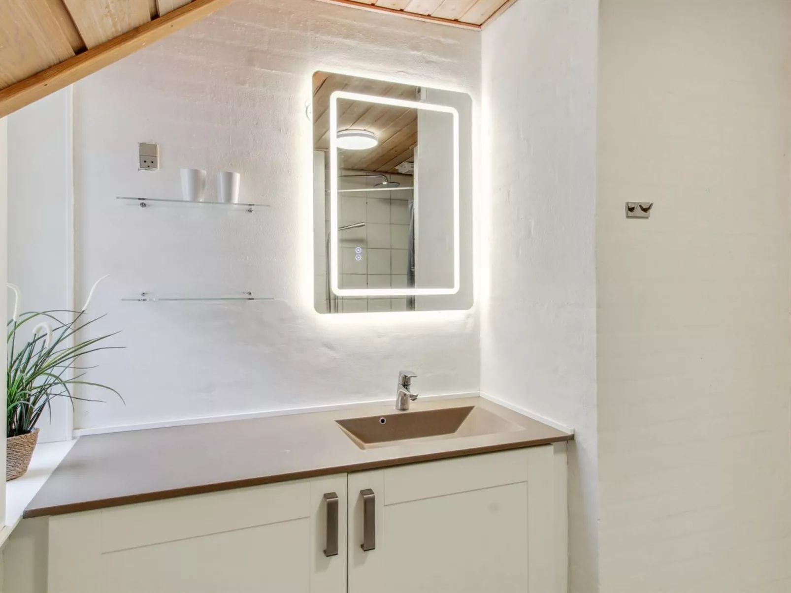 "Albin" - 2.8km from the sea-Dedans