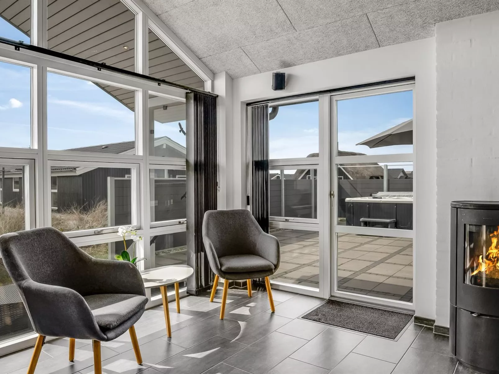 "Ennie" -  from the sea-Inside