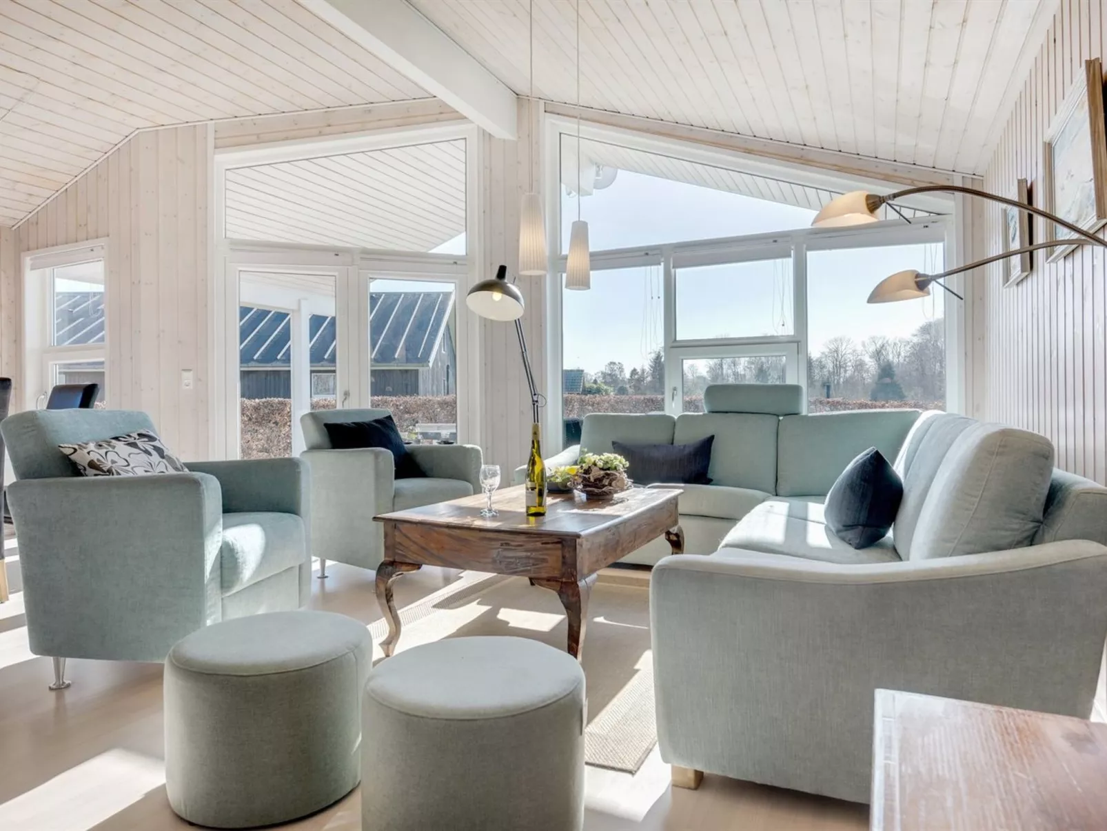 "Enja" - 150m from the sea-Drinnen