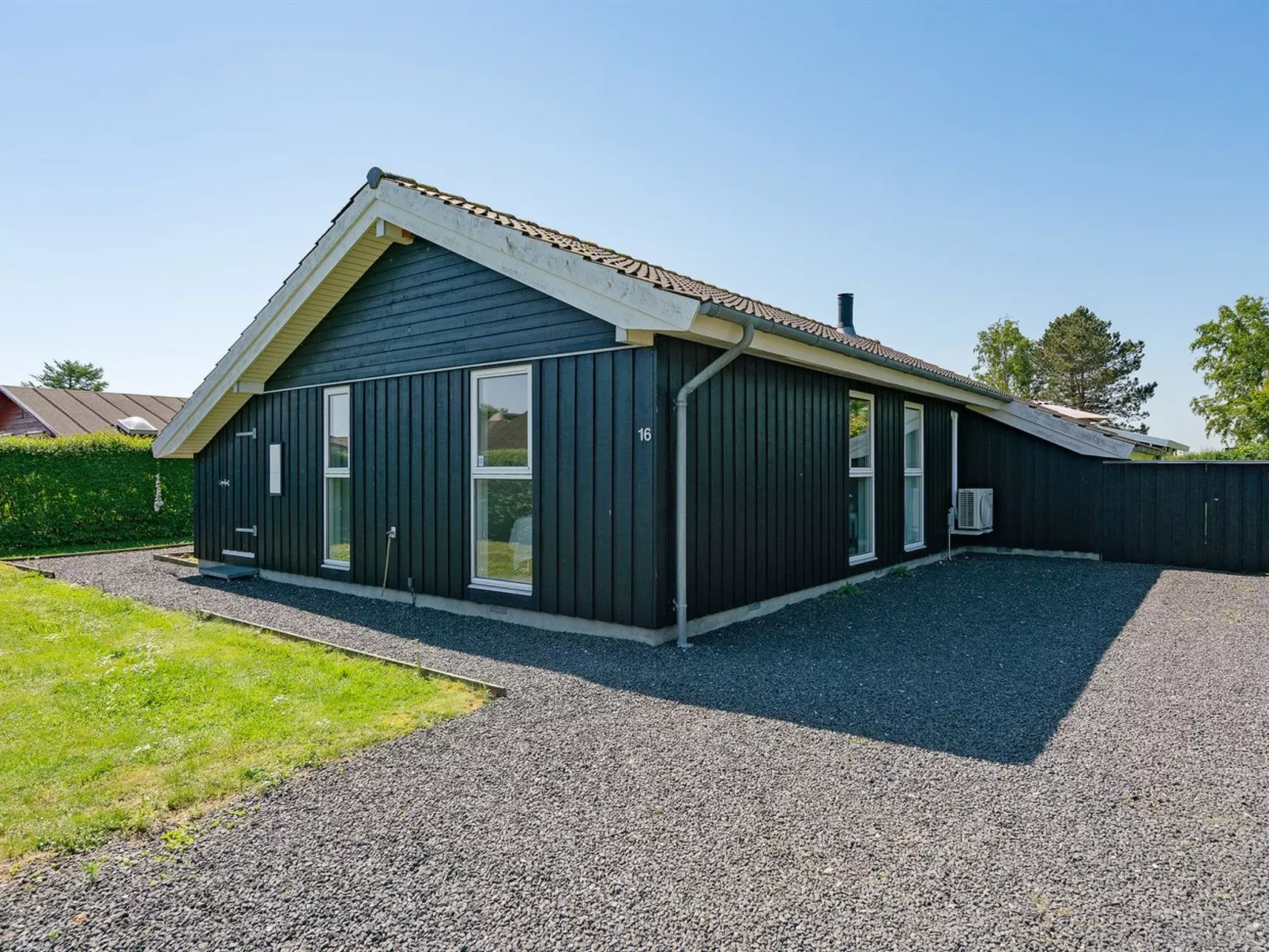 "Maybritt" - 100m from the sea-Outside