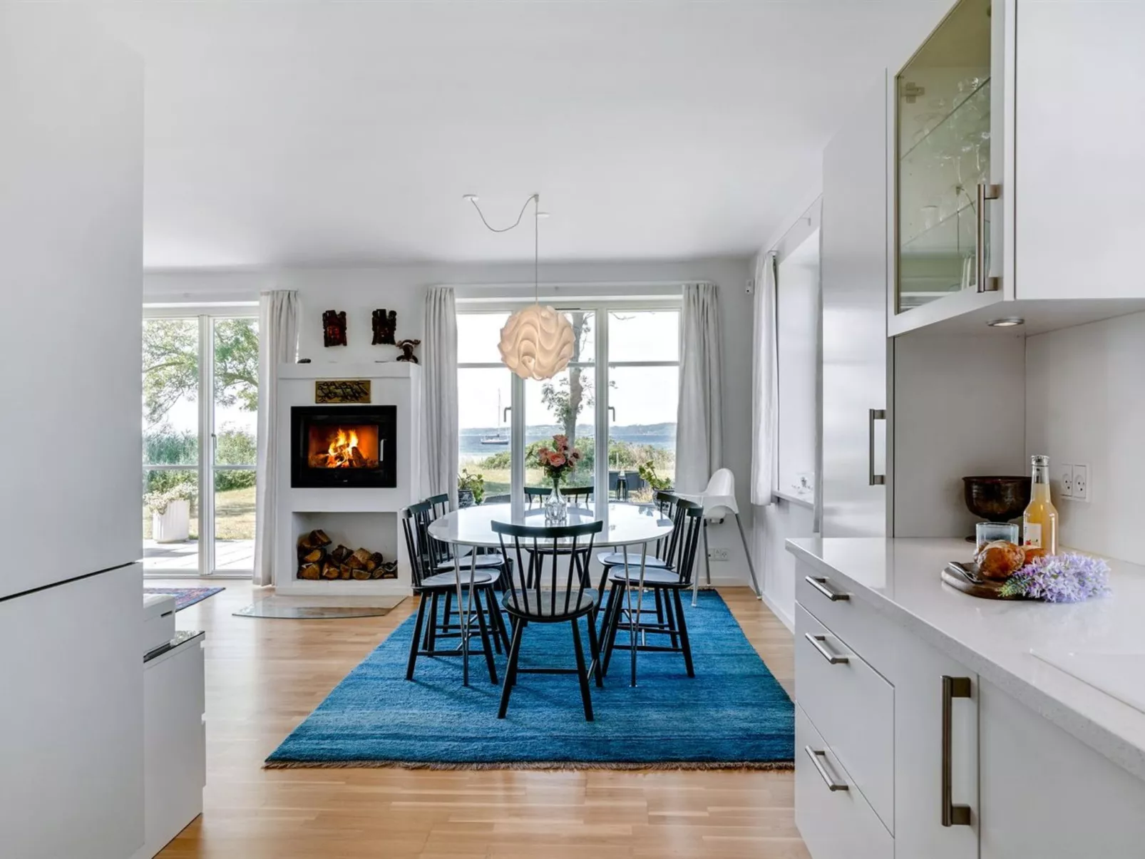 "Jeppe" - 50m to the fjord-Inside