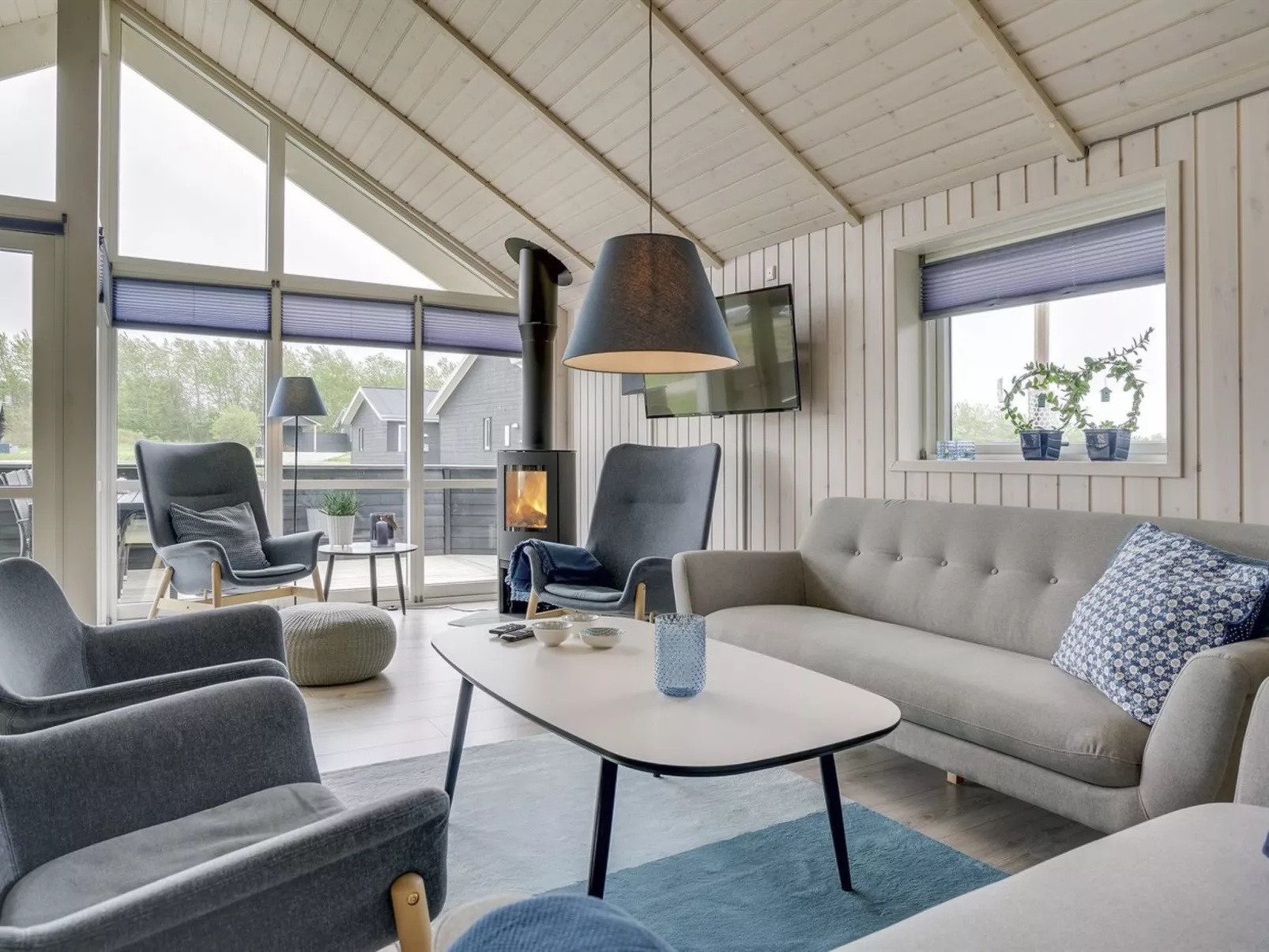 "Ina" - 1.2km from the sea-Drinnen