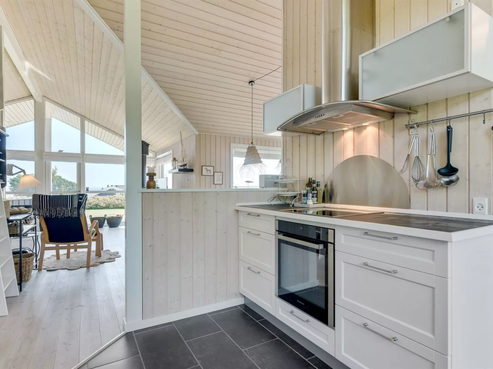 "Fridtjof" - 100m from the sea-Drinnen