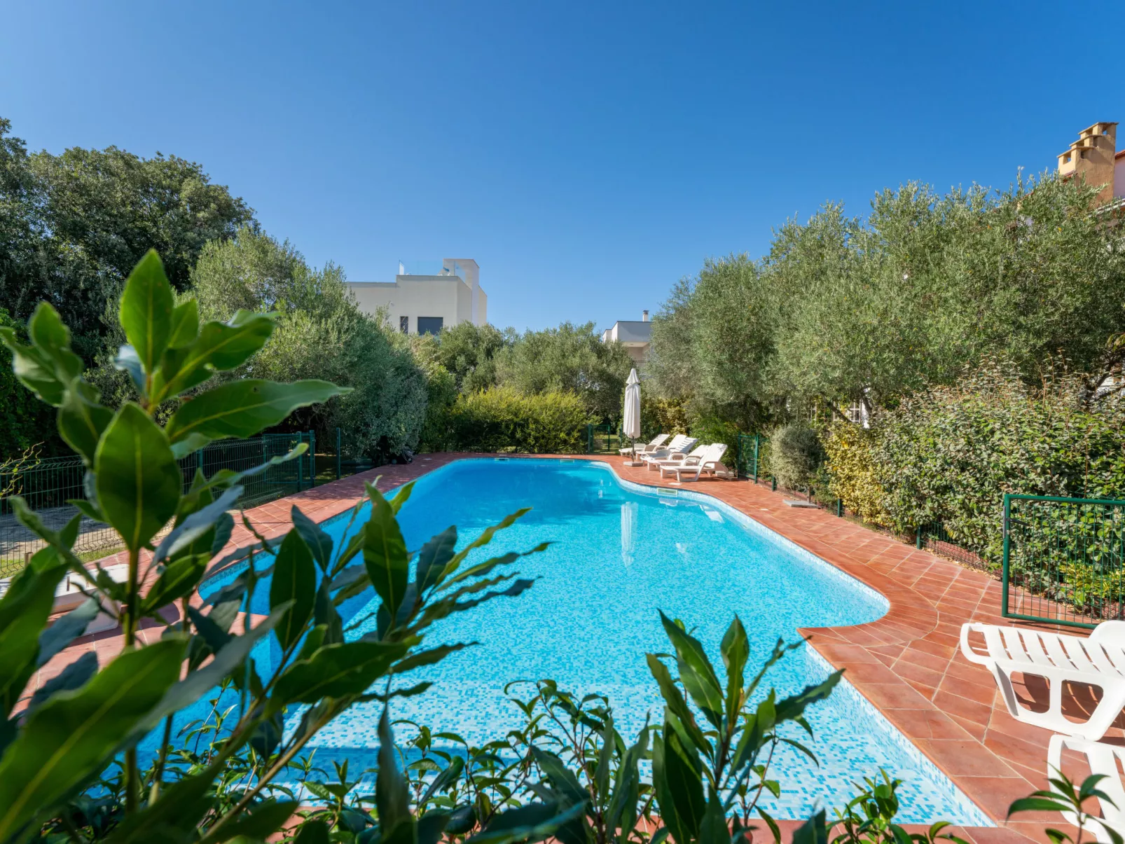 Yellow House-Draußen