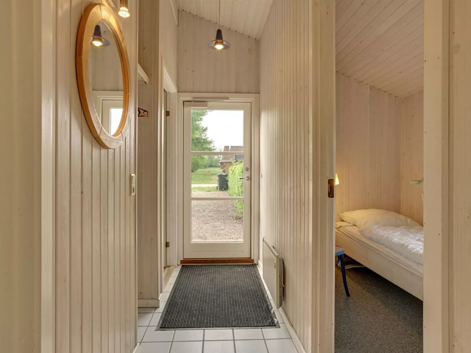 "Folke" - 250m from the sea-Drinnen