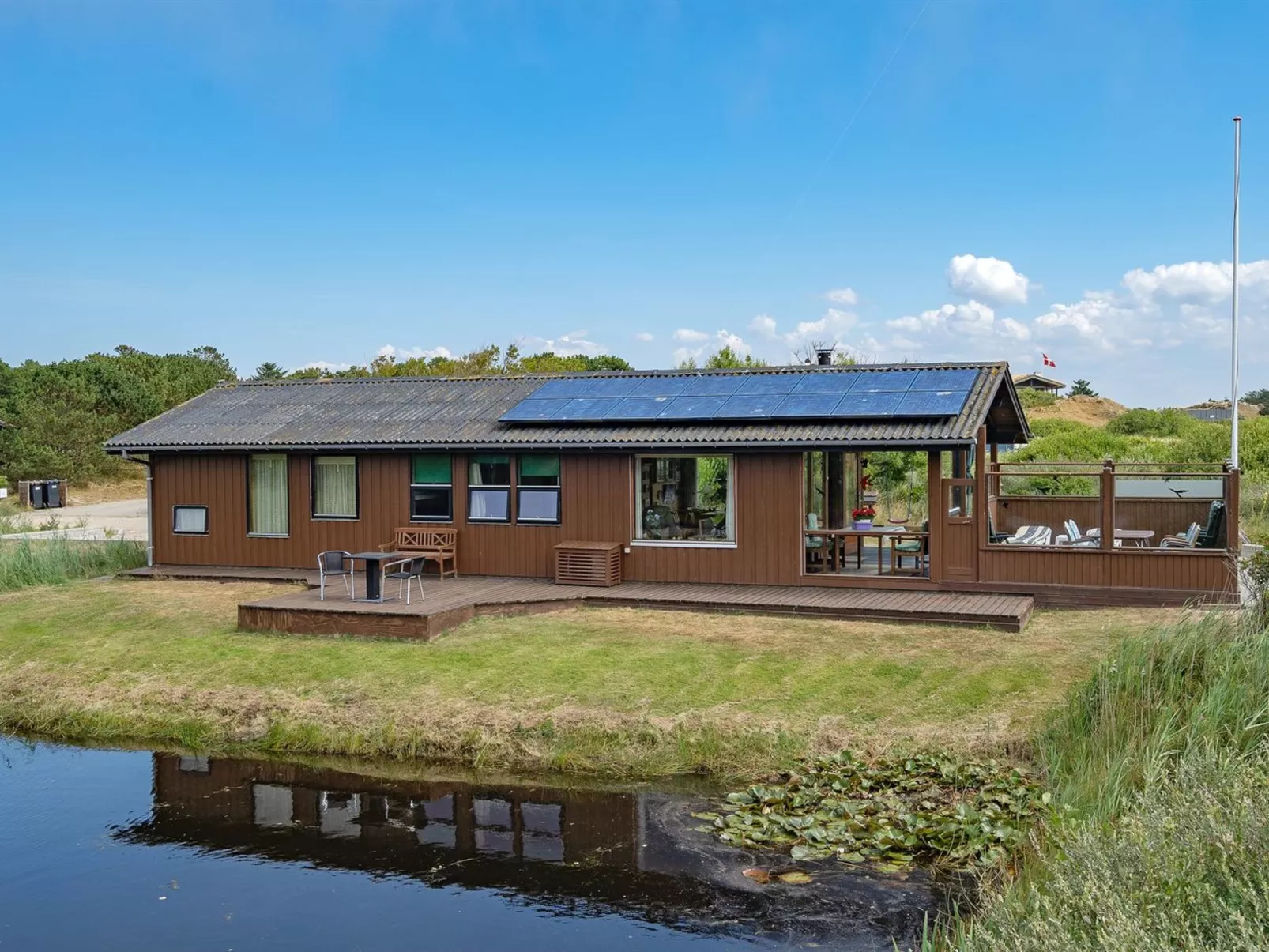 "Frigga" - 400m from the sea-Outside