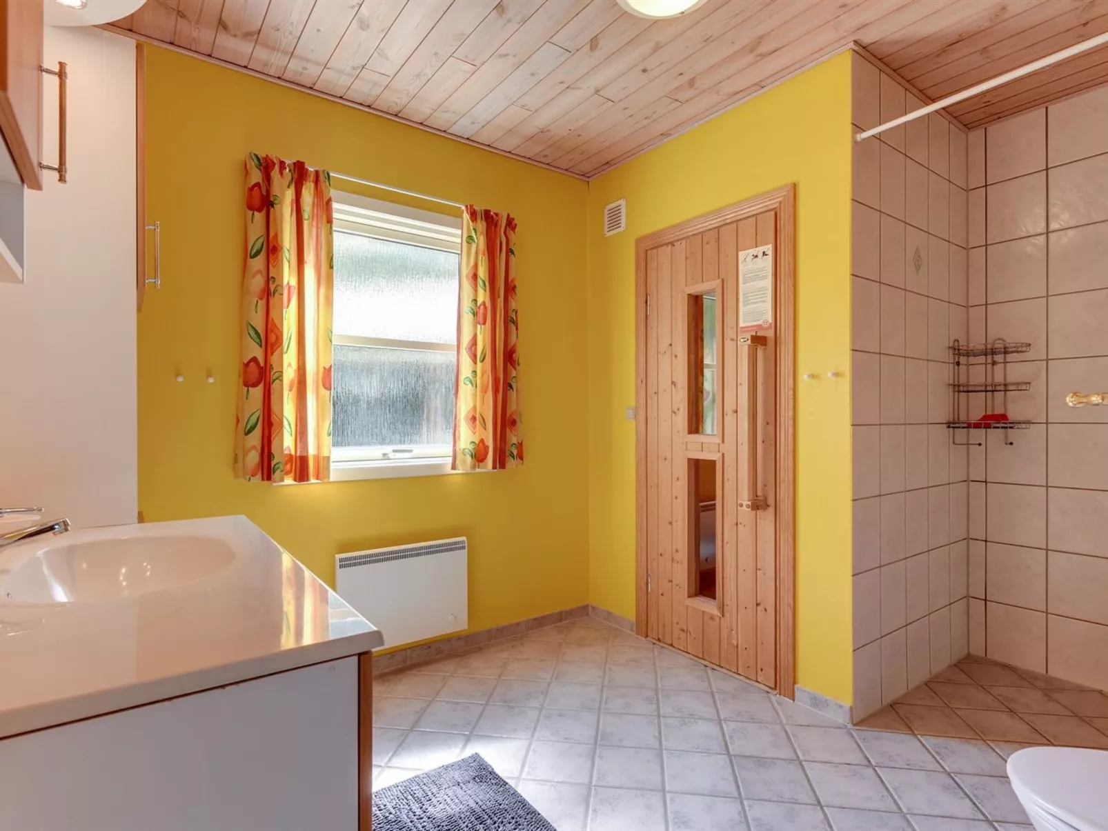 "Herlugh" - 1km to the fjord-Dedans