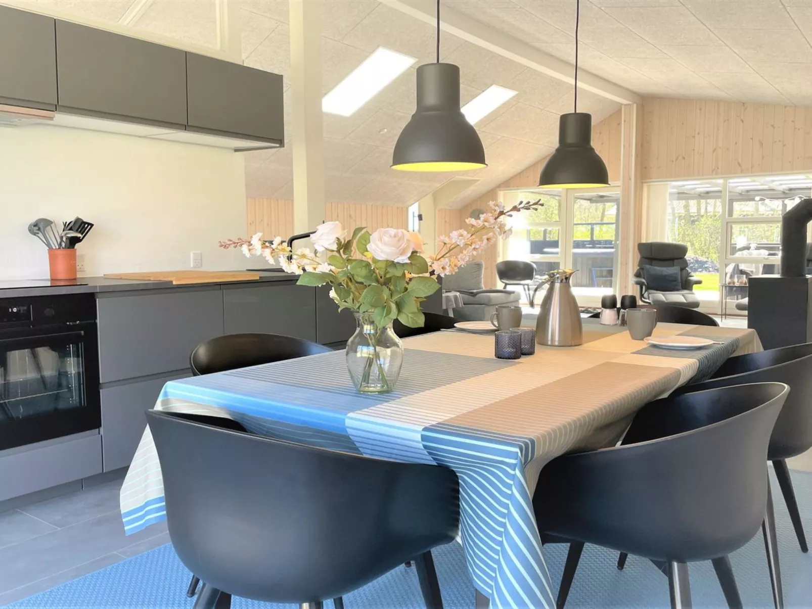 "Gustaf" - 400m to the fjord-Inside