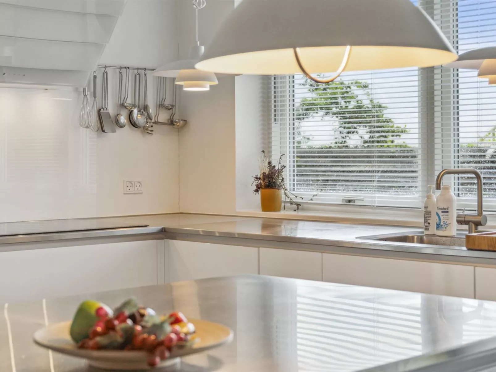 "Esme" - 30m from the sea-Dedans