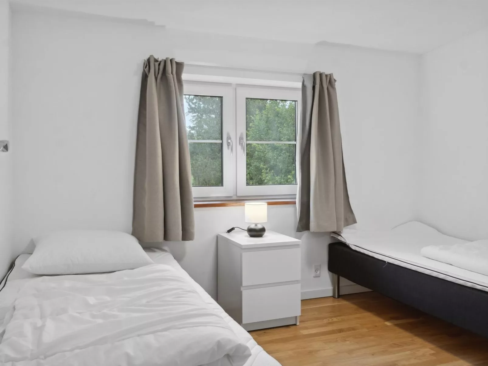 "Bjarka" - 700m from the sea-Dedans